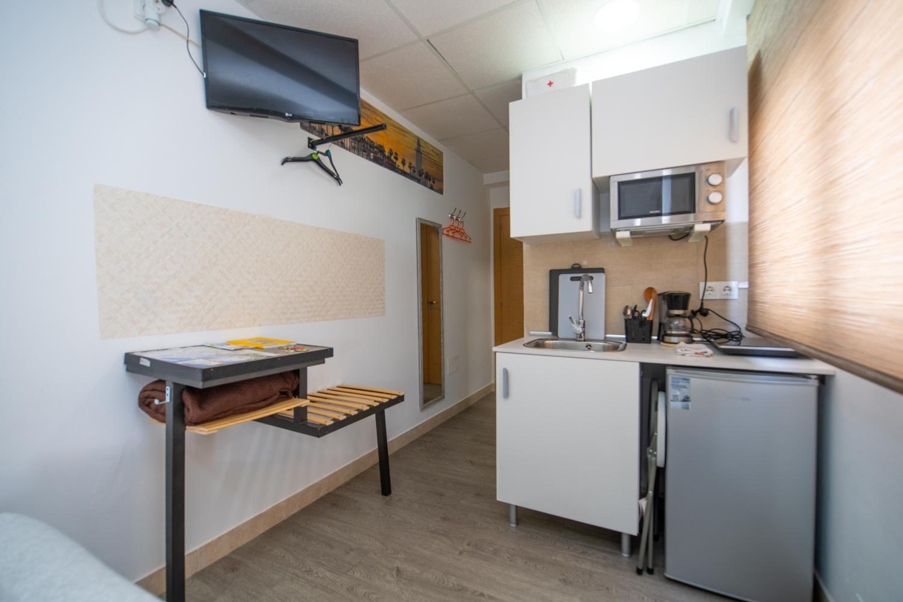 THE PHoTOGRAPHER ROOM