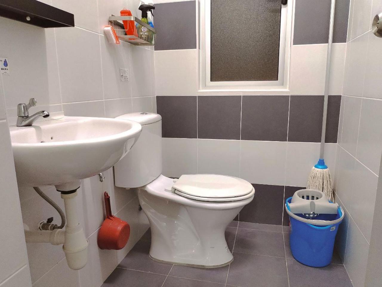Camellia Residence ForestView Seri Austin Johor Bahru Near Eco Palladium by Harmony Homestay