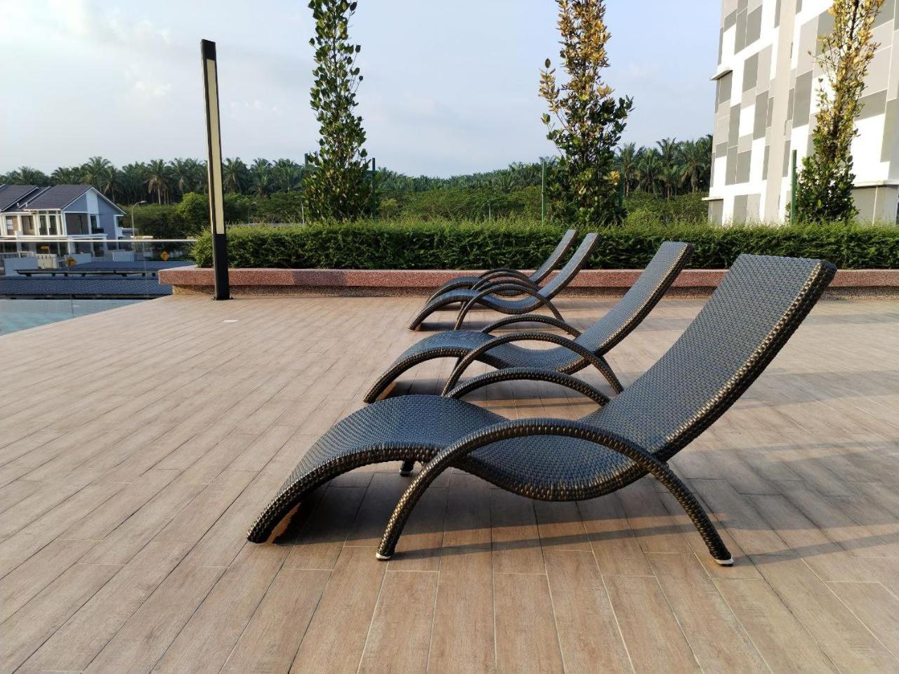 Camellia Residence ForestView Seri Austin Johor Bahru Near Eco Palladium by Harmony Homestay