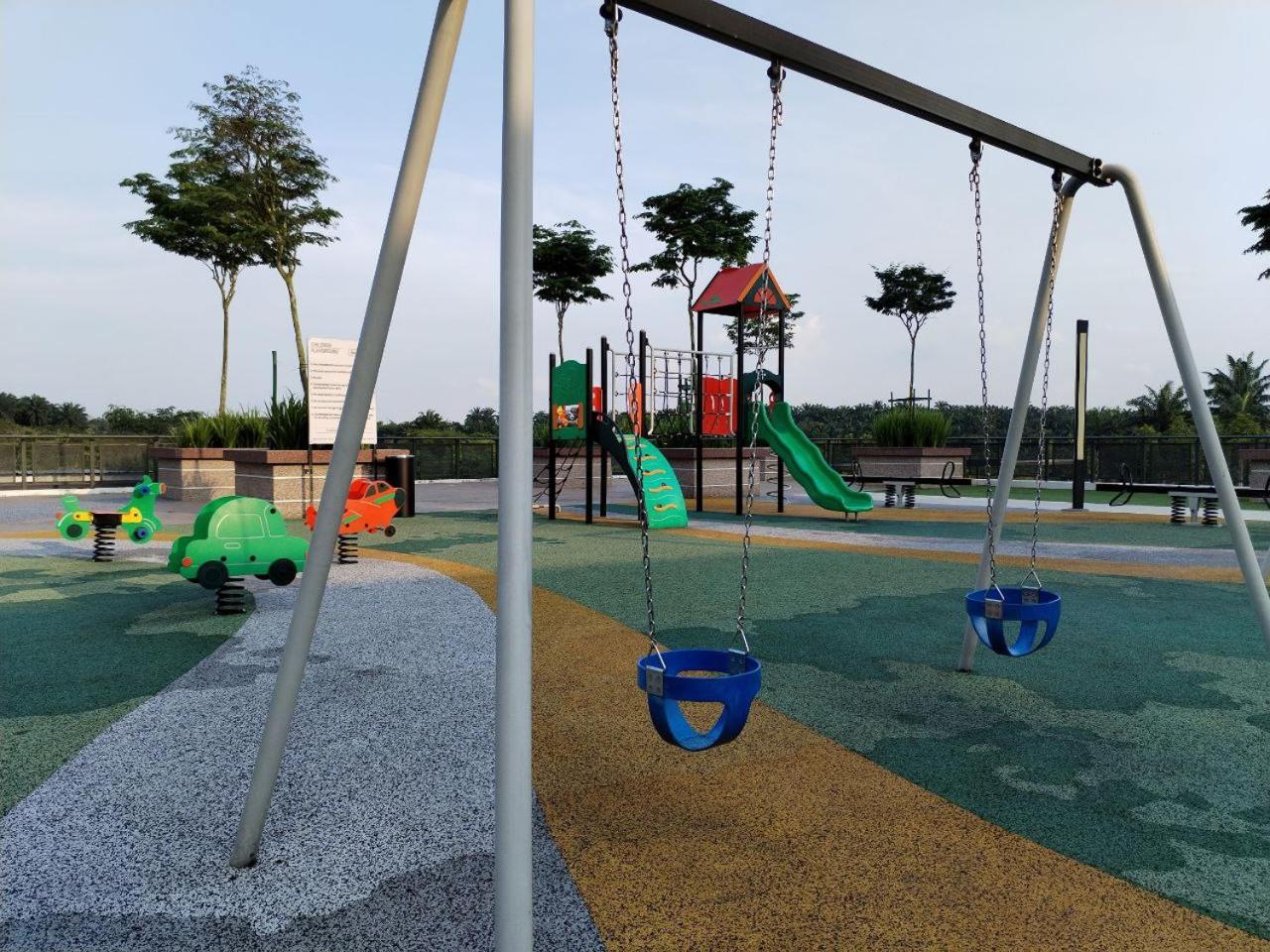 Camellia Residence ForestView Seri Austin Johor Bahru Near Eco Palladium by Harmony Homestay