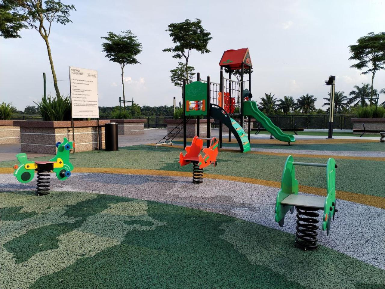 Camellia Residence ForestView Seri Austin Johor Bahru Near Eco Palladium by Harmony Homestay
