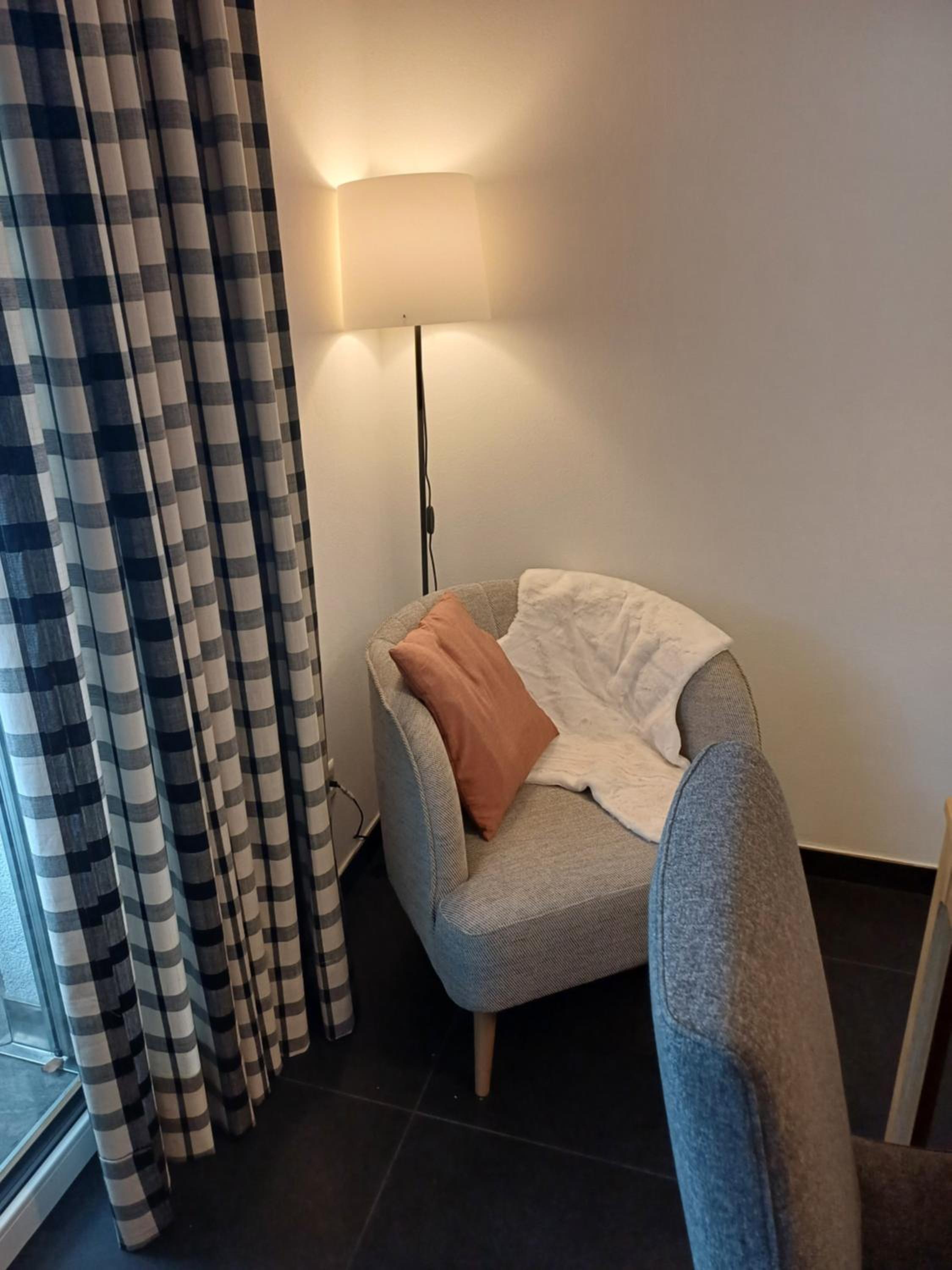 Spacieux appart - 2 chambres à coucher incl Jacuzzi Privé