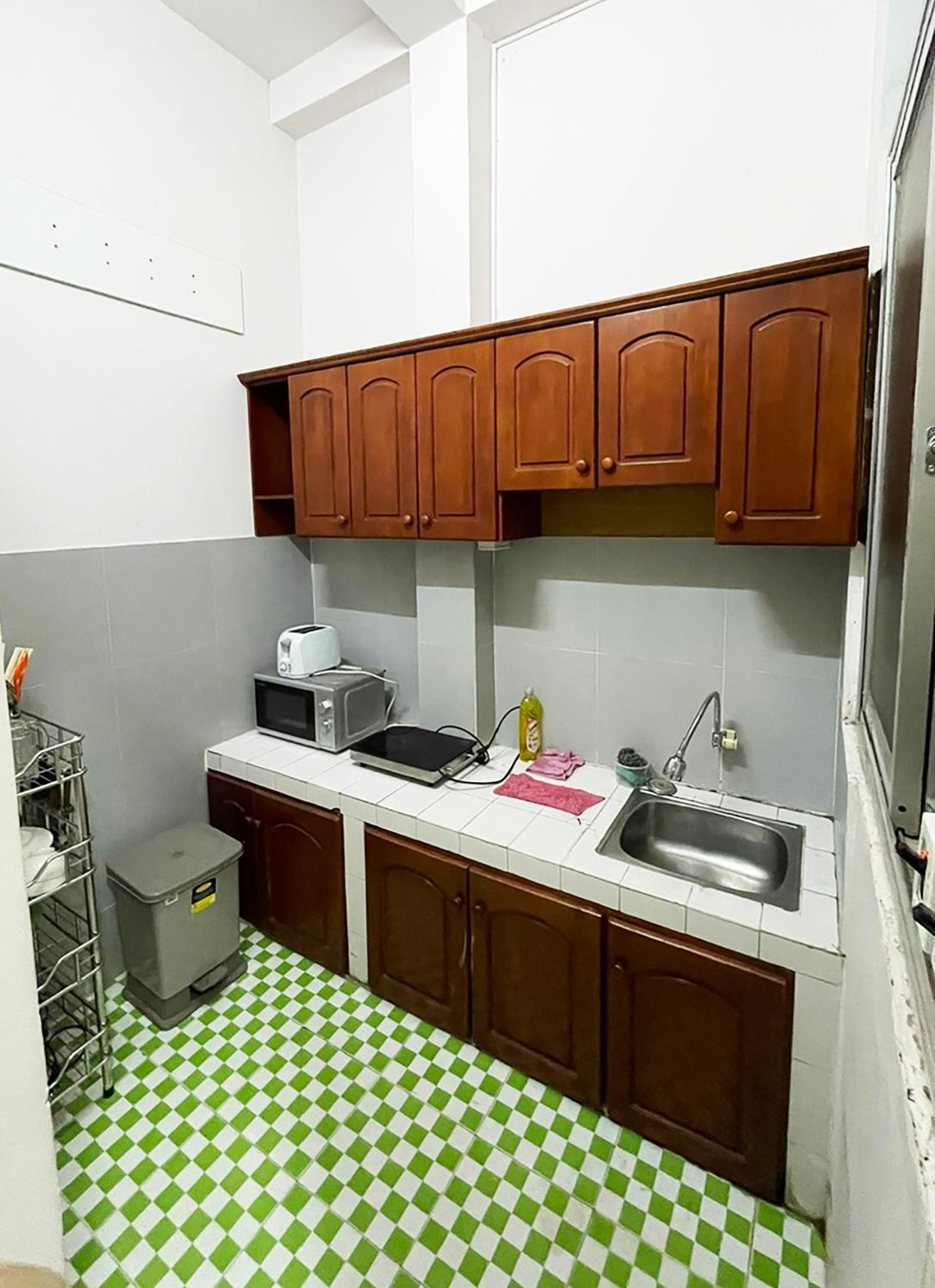 Ductaigallery's Entire Apt - Behind in Bui vien st