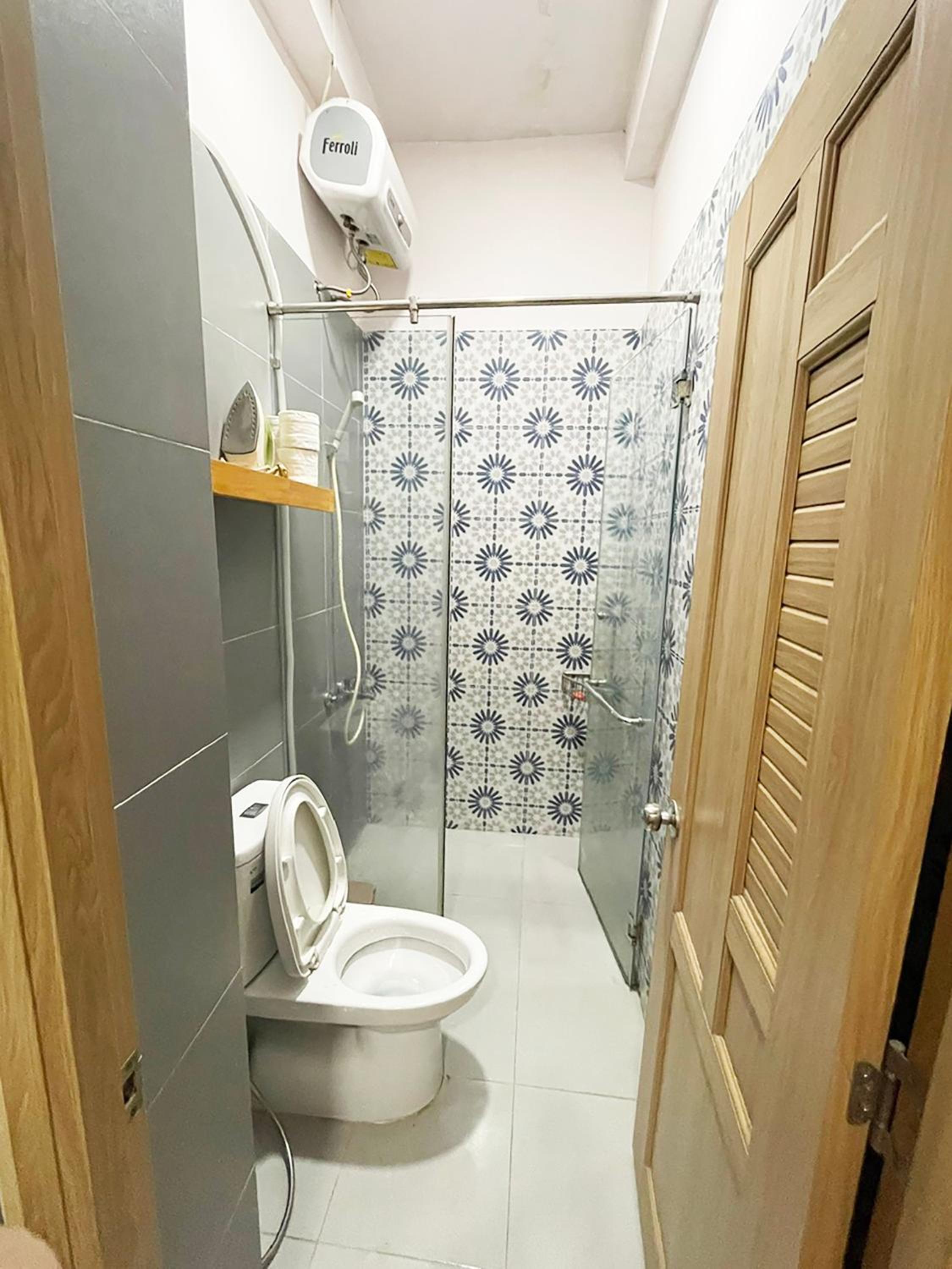 Ductaigallery's Entire Apt - Behind in Bui vien st