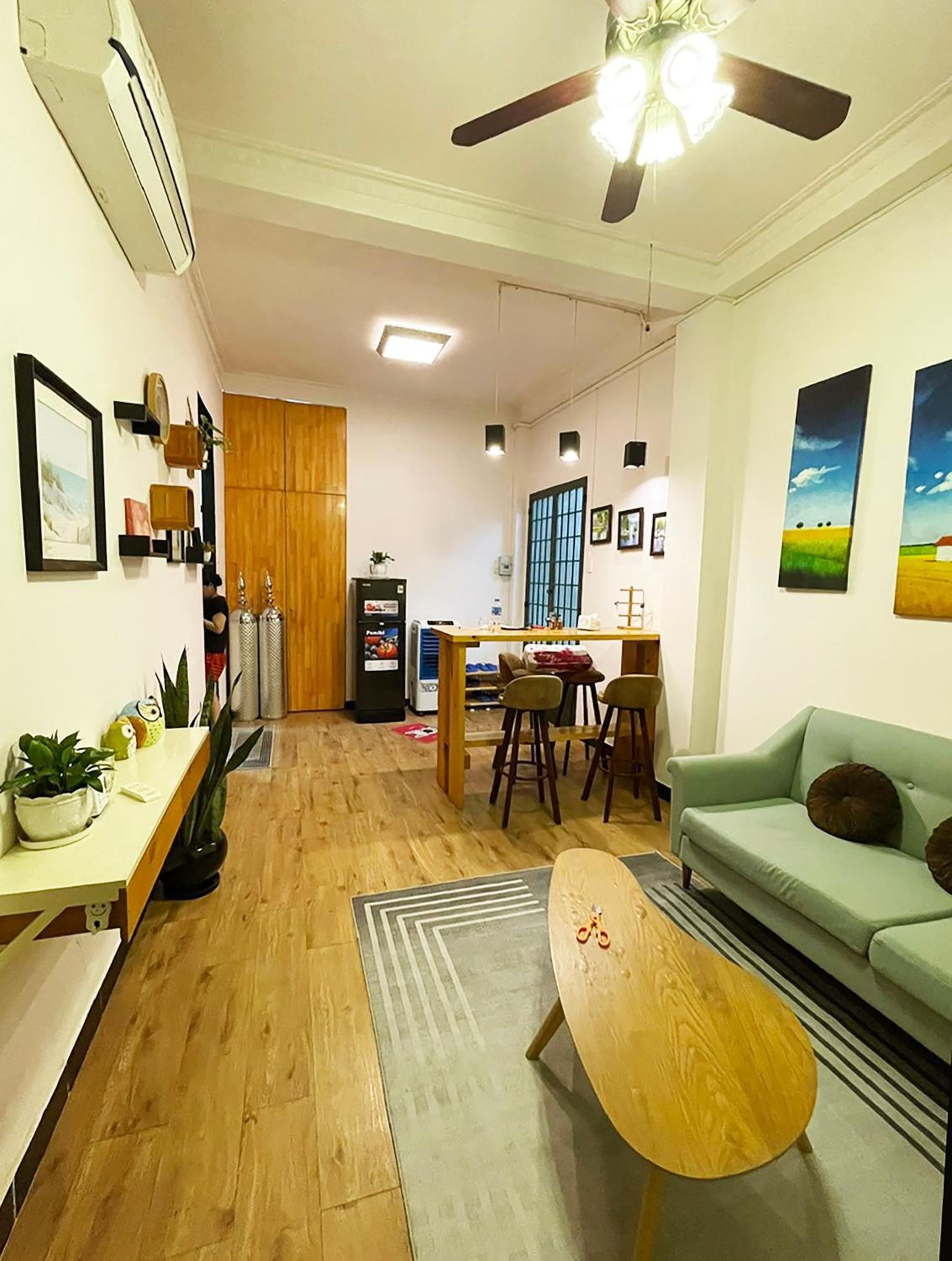 Ductaigallery's Entire Apt - Behind in Bui vien st