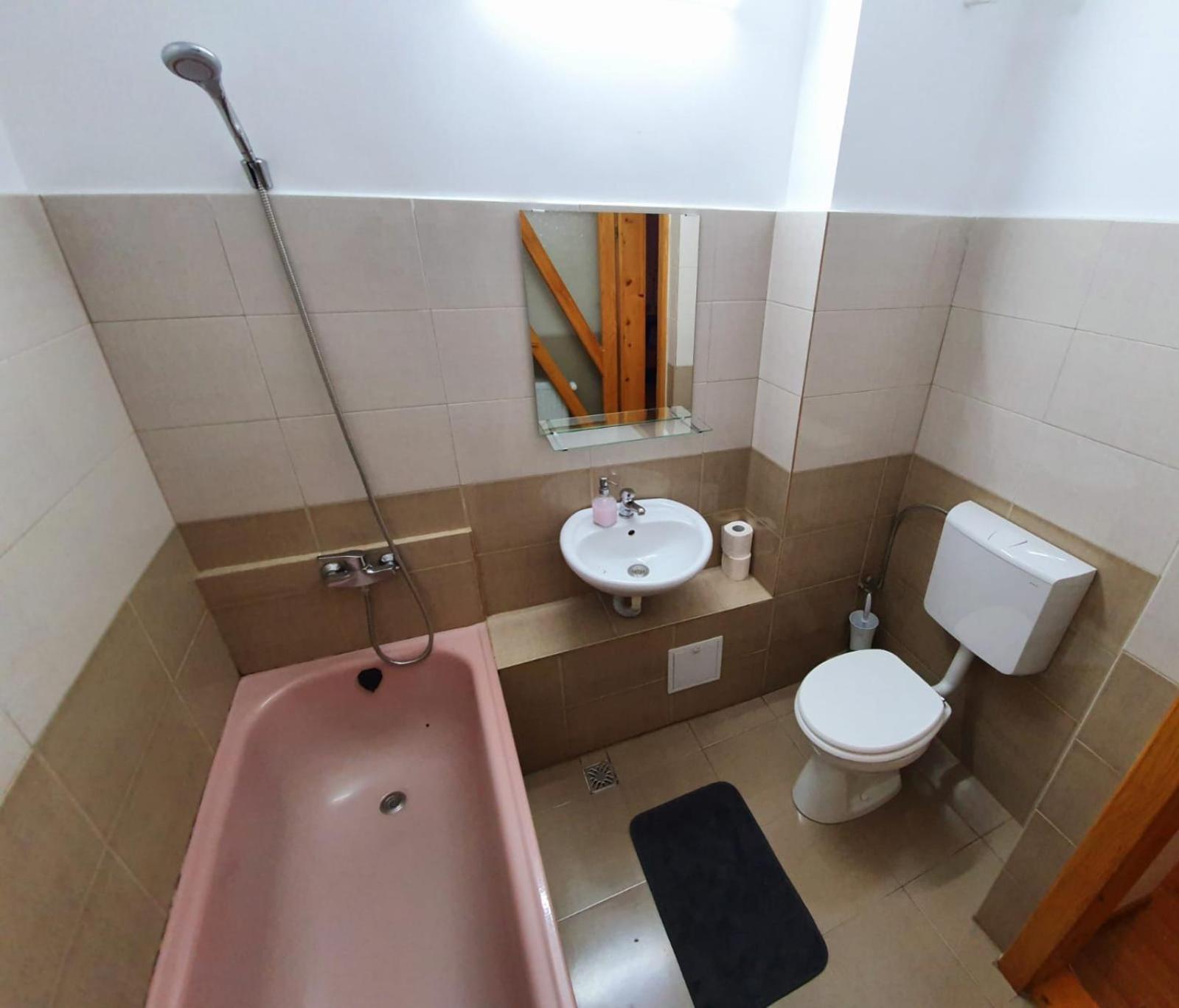 Marcos Apartments - self check-in