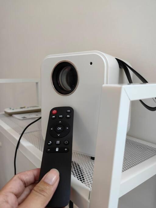 Mount Austin Manhattan Homestay. 1-5 Pax/Projector Netflix