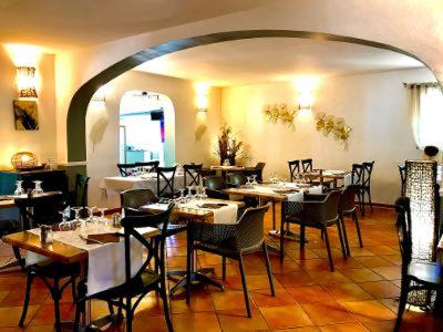 restaurant