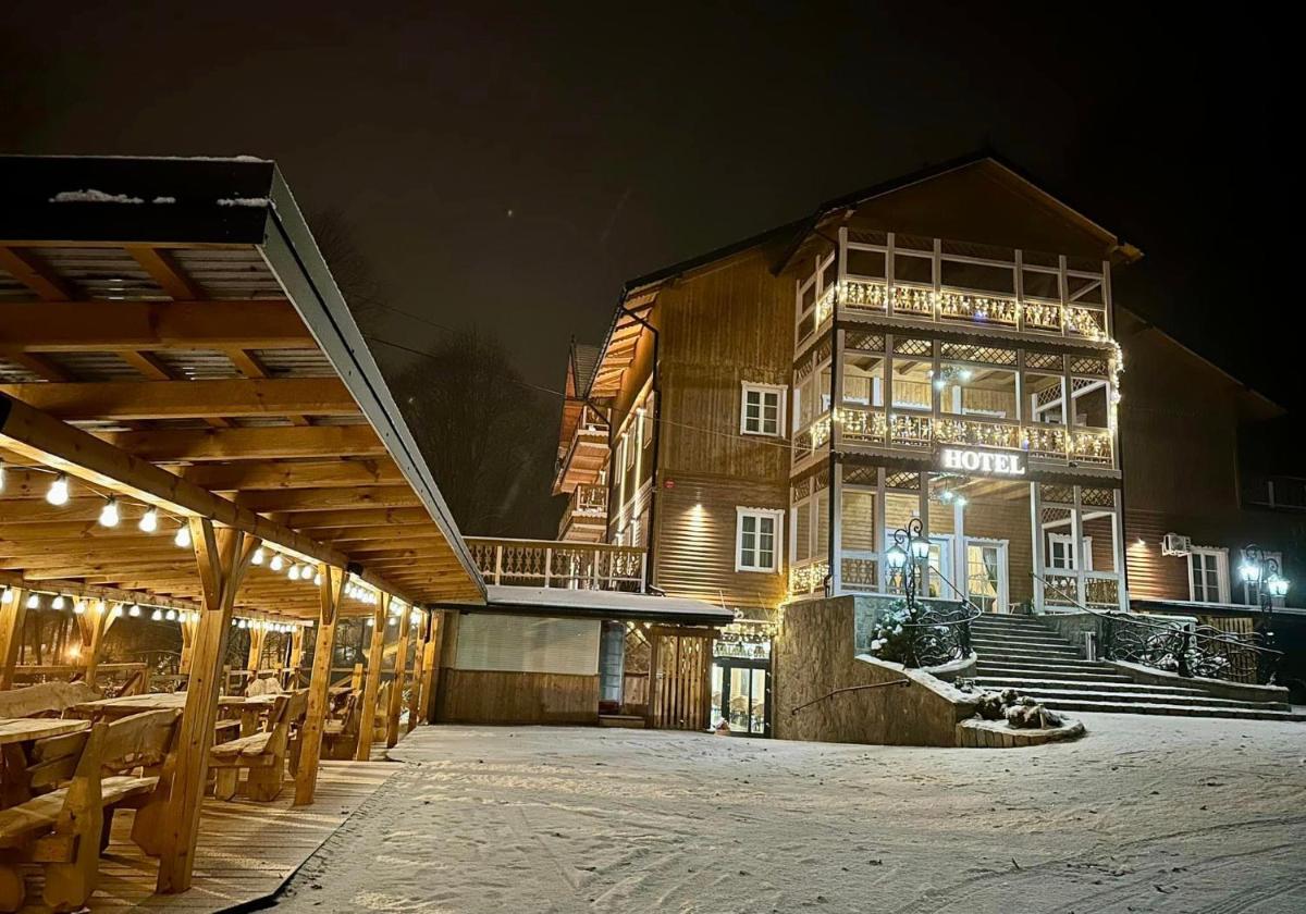 restaurant