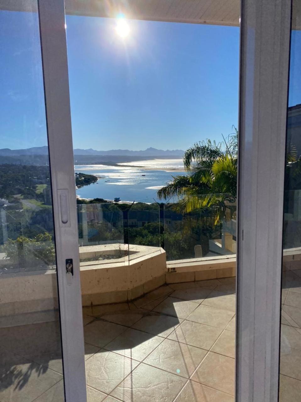 Holiday Villa with stunning views near beach.