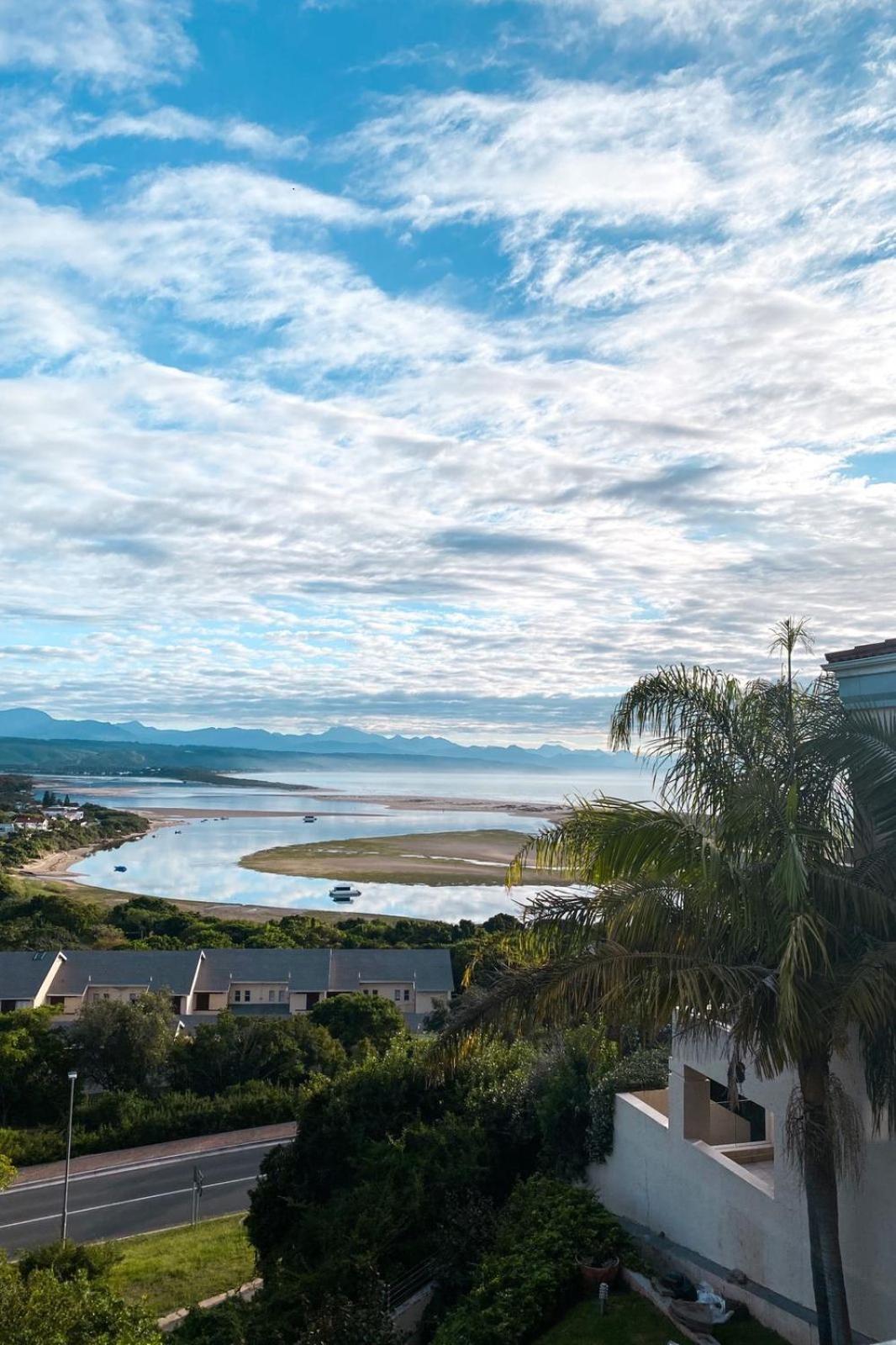 Holiday Villa with stunning views near beach.