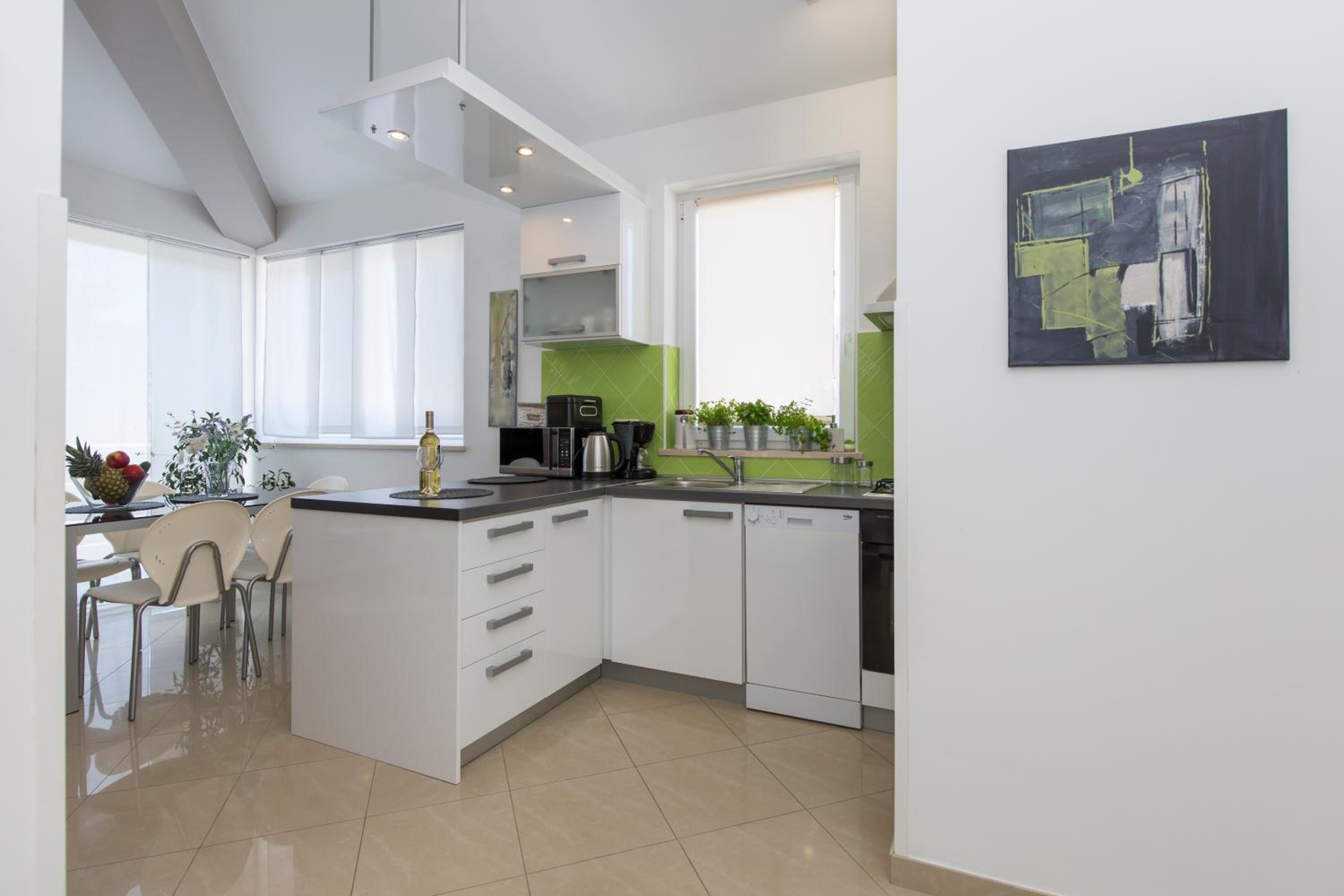 Adorable Holiday House Lilla-with pool-near Old Town Labin