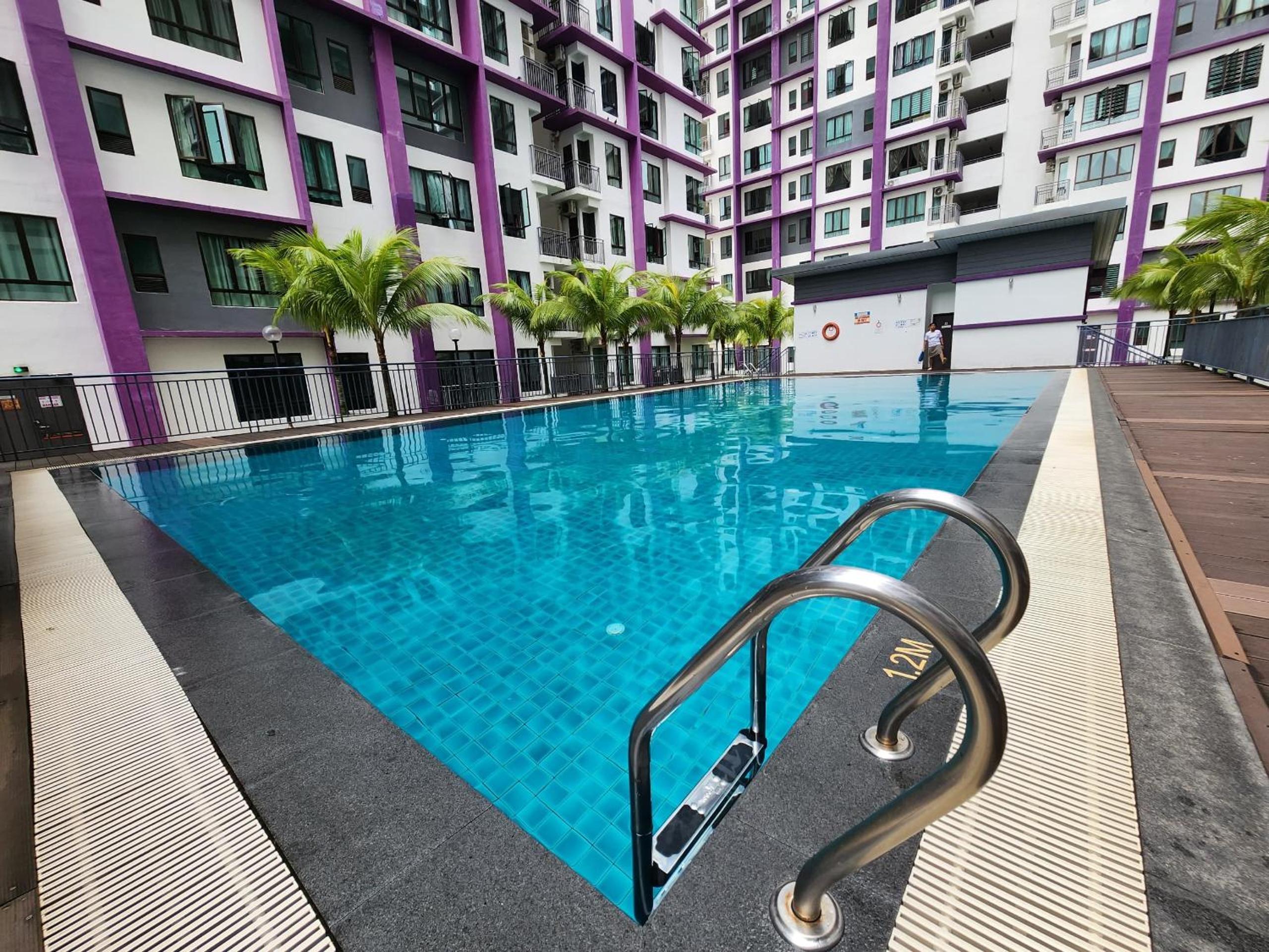 Pixie Homestay at The Heights Residence Ayer Keroh Melaka photo 1