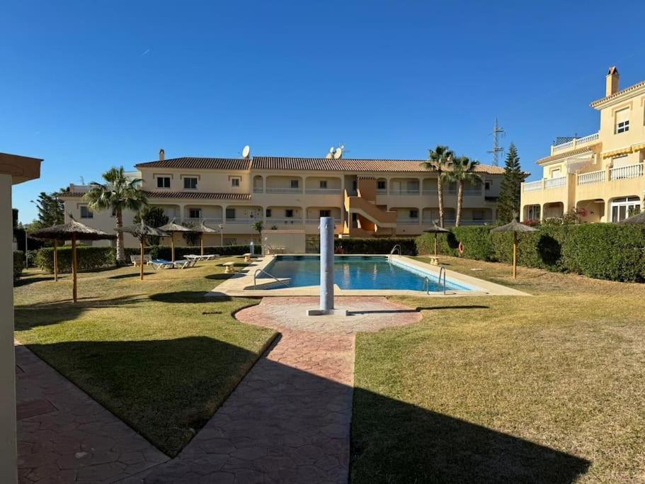 Nuevo Torrox Deluxe Beach & Piscina