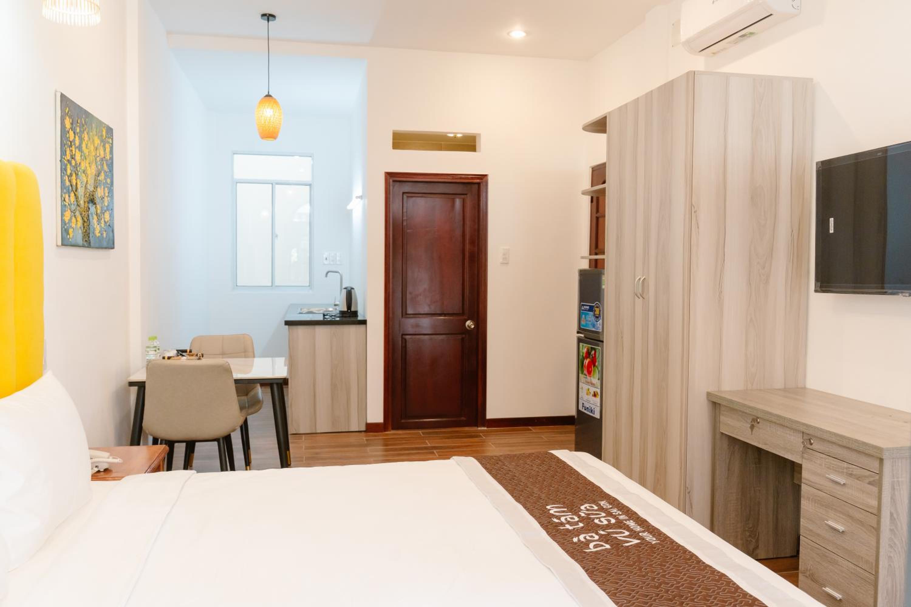 BA TAM VU SUA Homestay