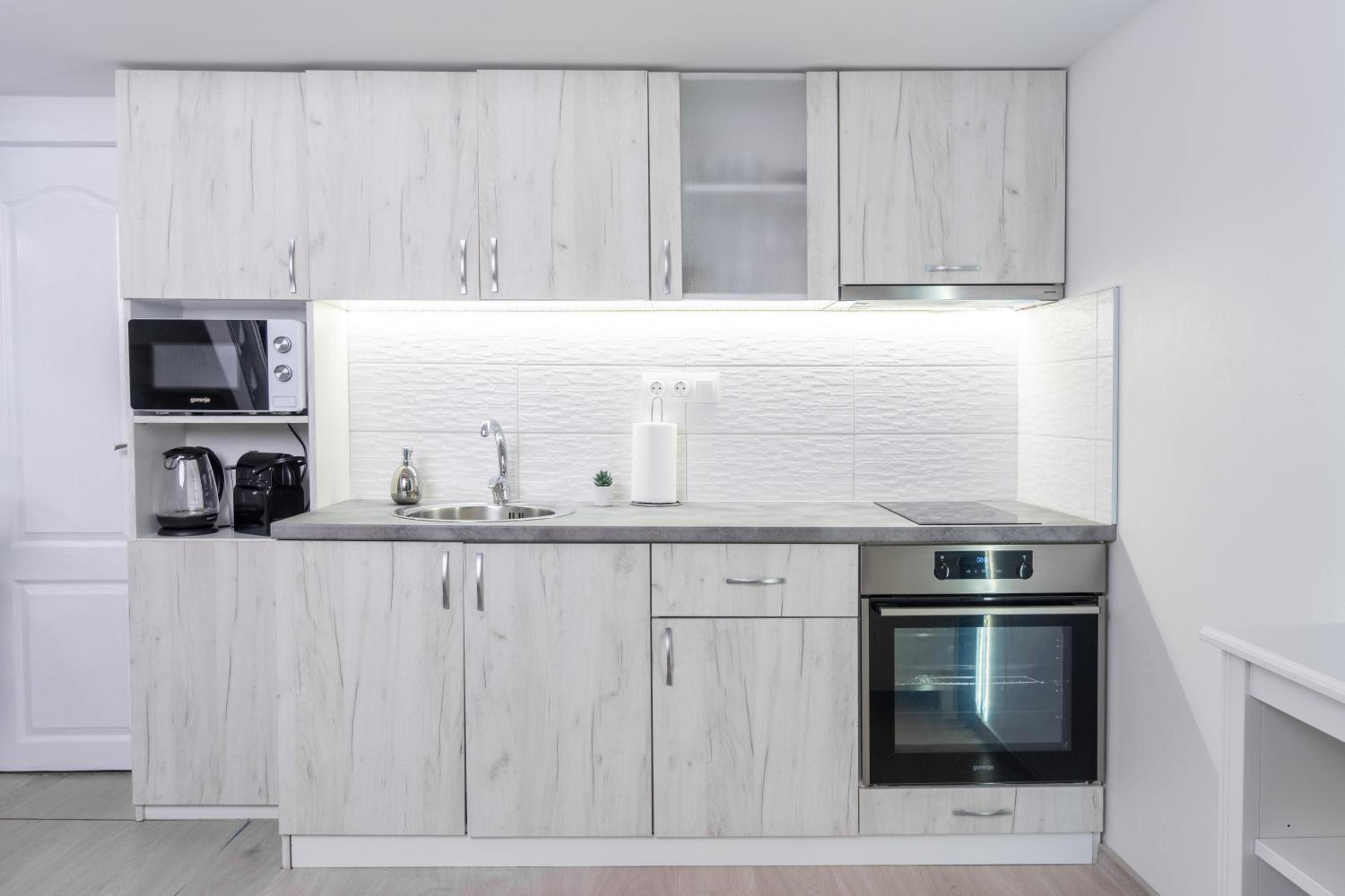 Déja Blue Old City Center studio by BulgarianHomes