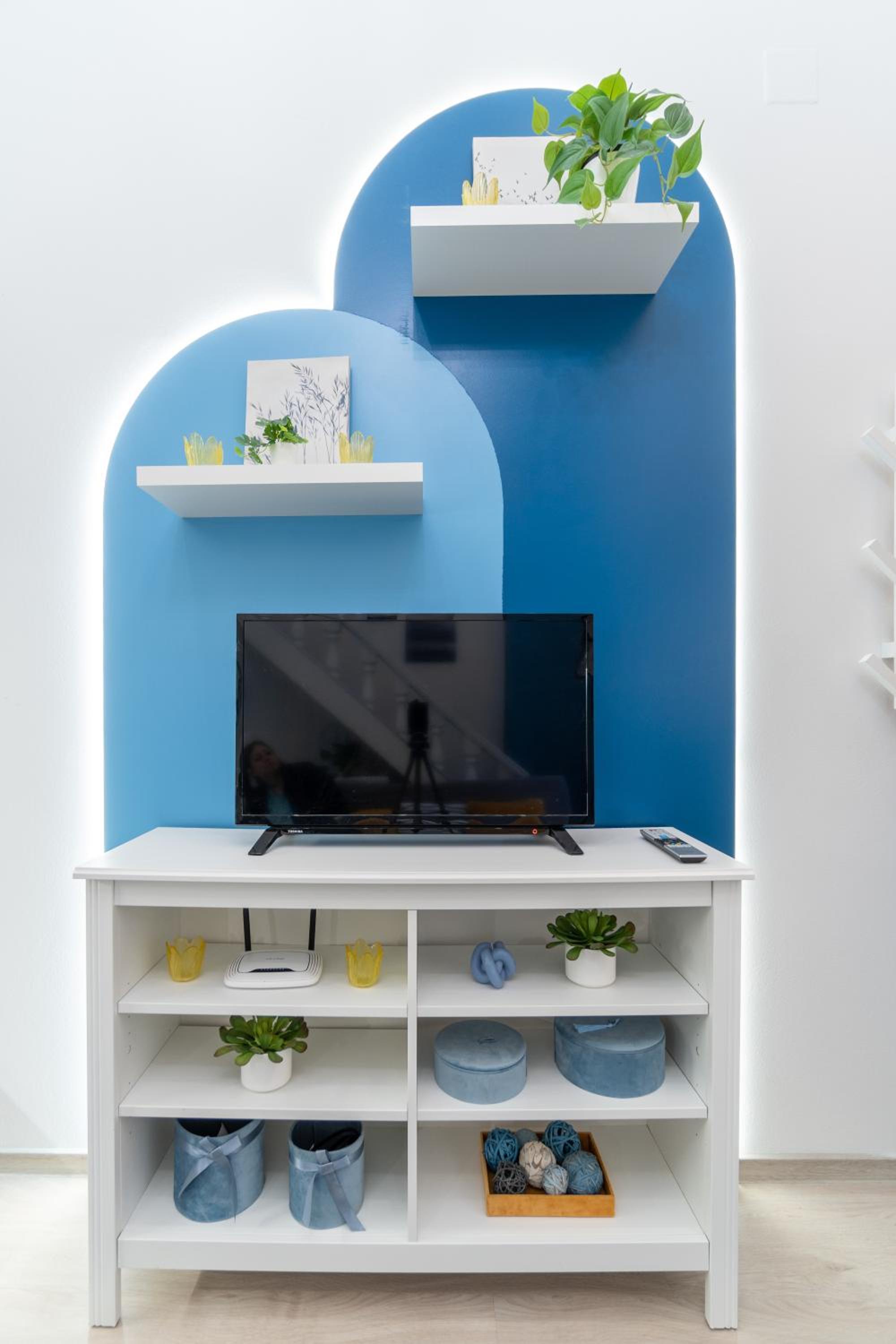 Déja Blue Old City Center studio by BulgarianHomes