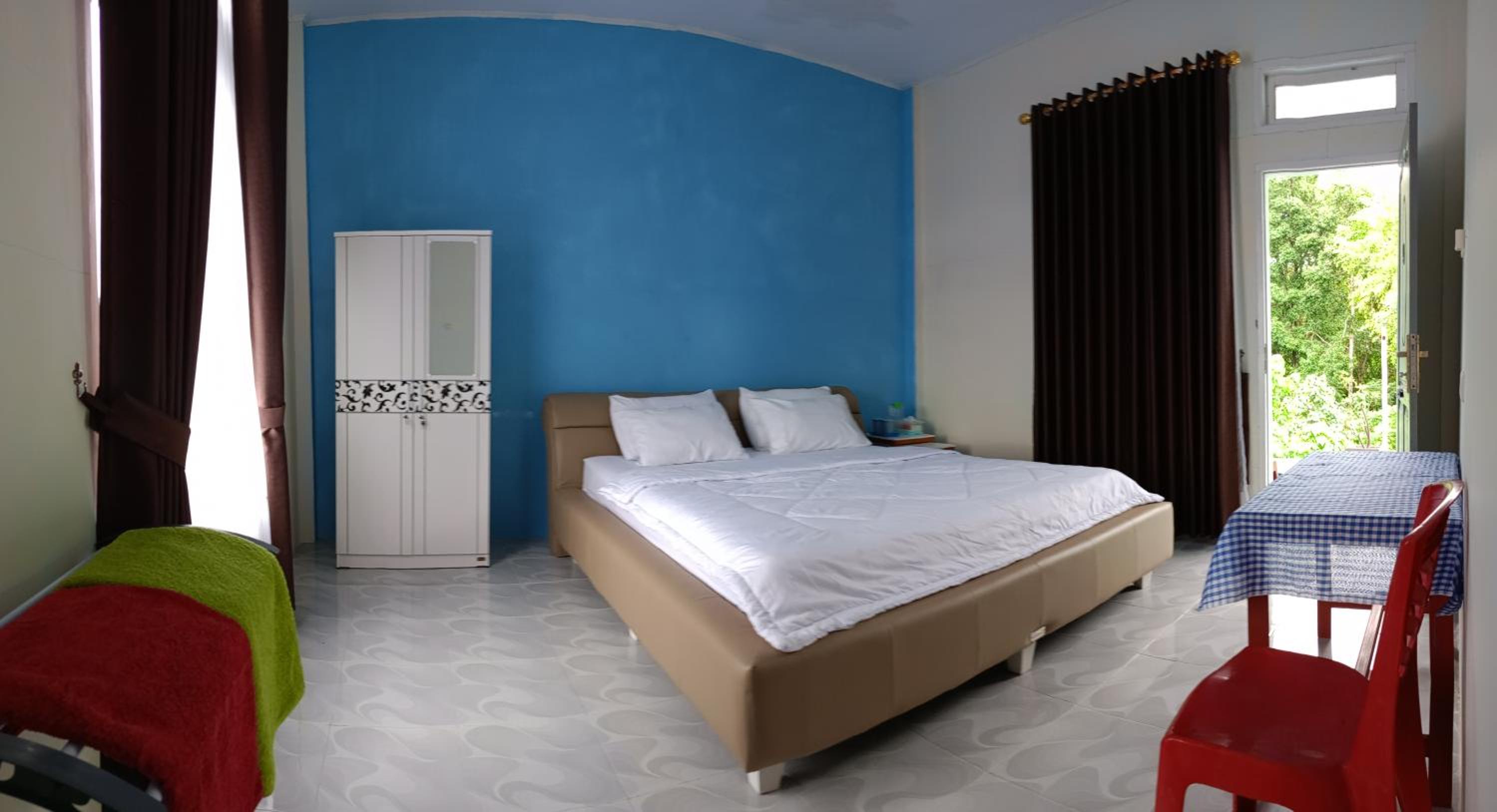 Tangkoko Gallery Guest House and Resto view 5