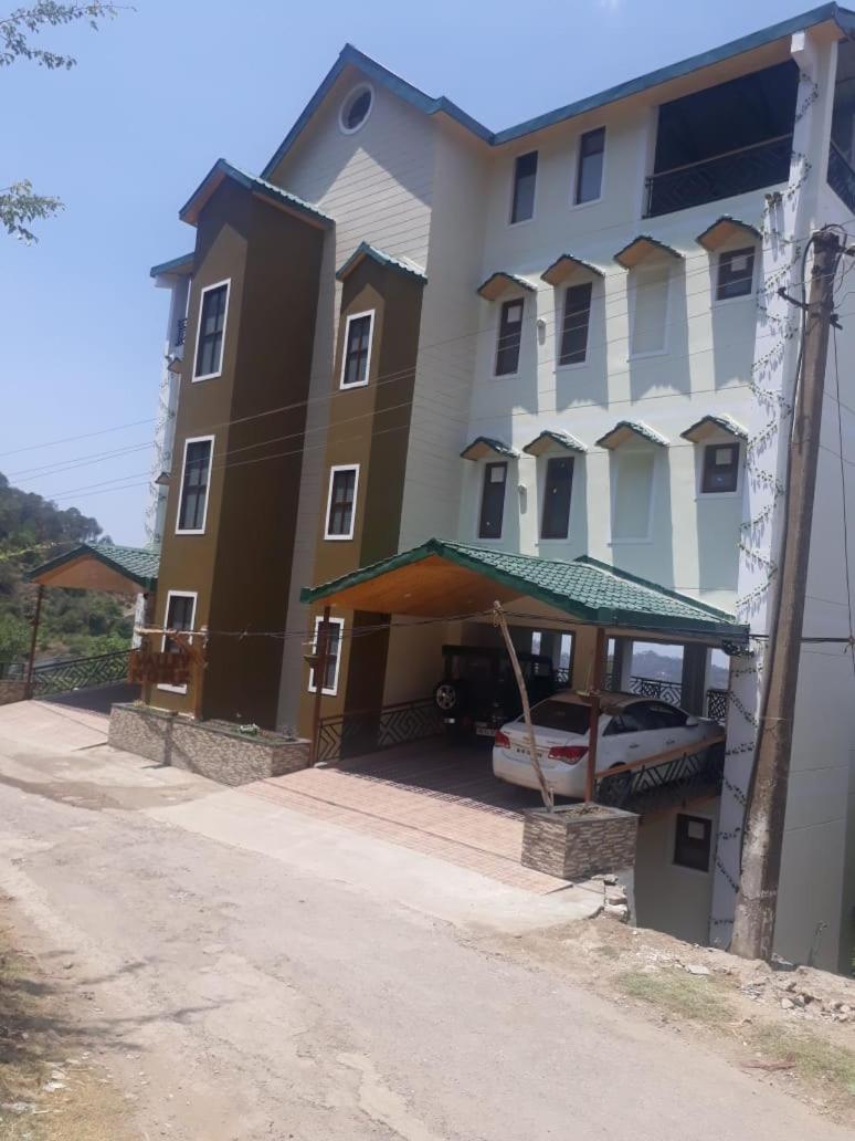 Valley Homz Kasauli view 5