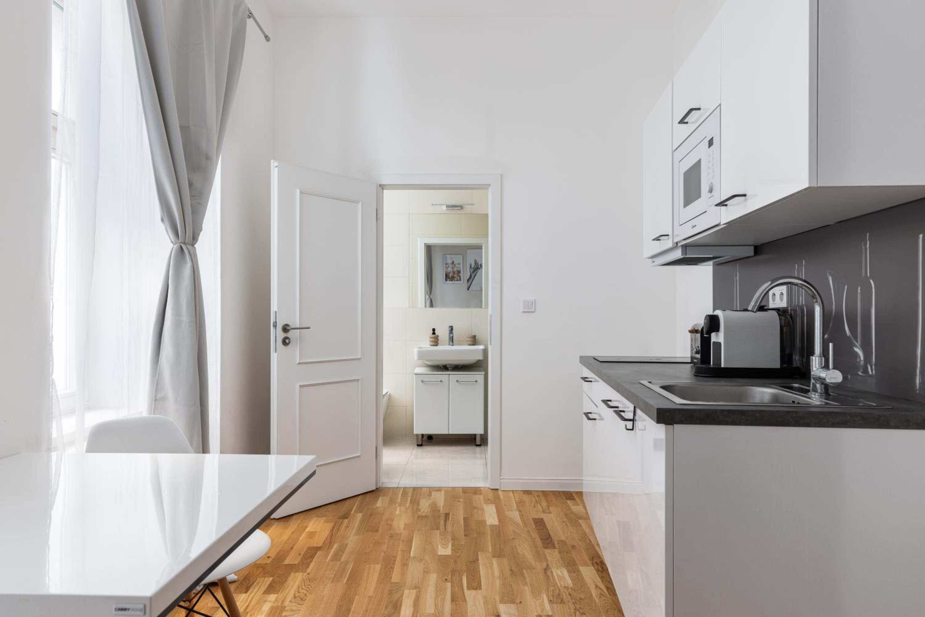 Stay2gether Beige Nest - Metro Florenc