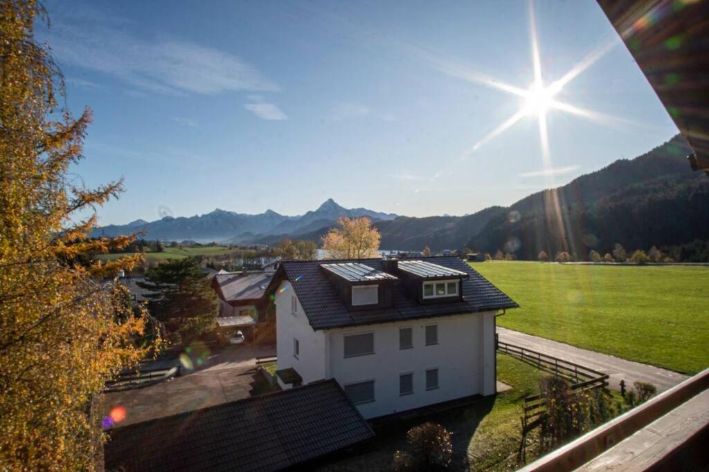 Alpenblick am Weissensee Ruhiges Apartment mit Balkon, Kamin und Netflix