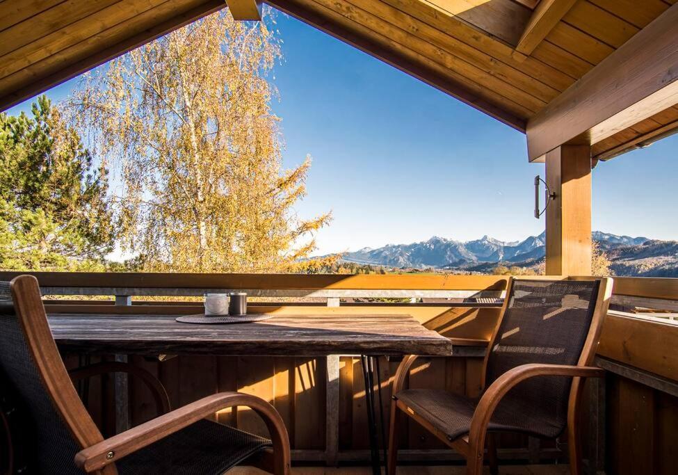 Alpenblick am Weissensee Ruhiges Apartment mit Balkon, Kamin und Netflix
