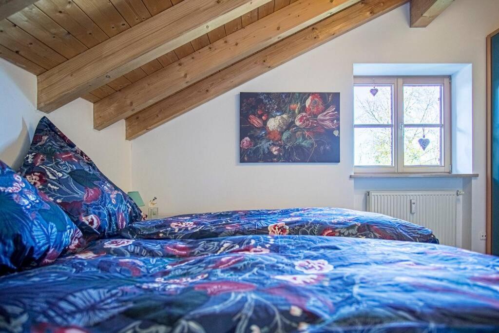 Alpenblick am Weissensee Ruhiges Apartment mit Balkon, Kamin und Netflix