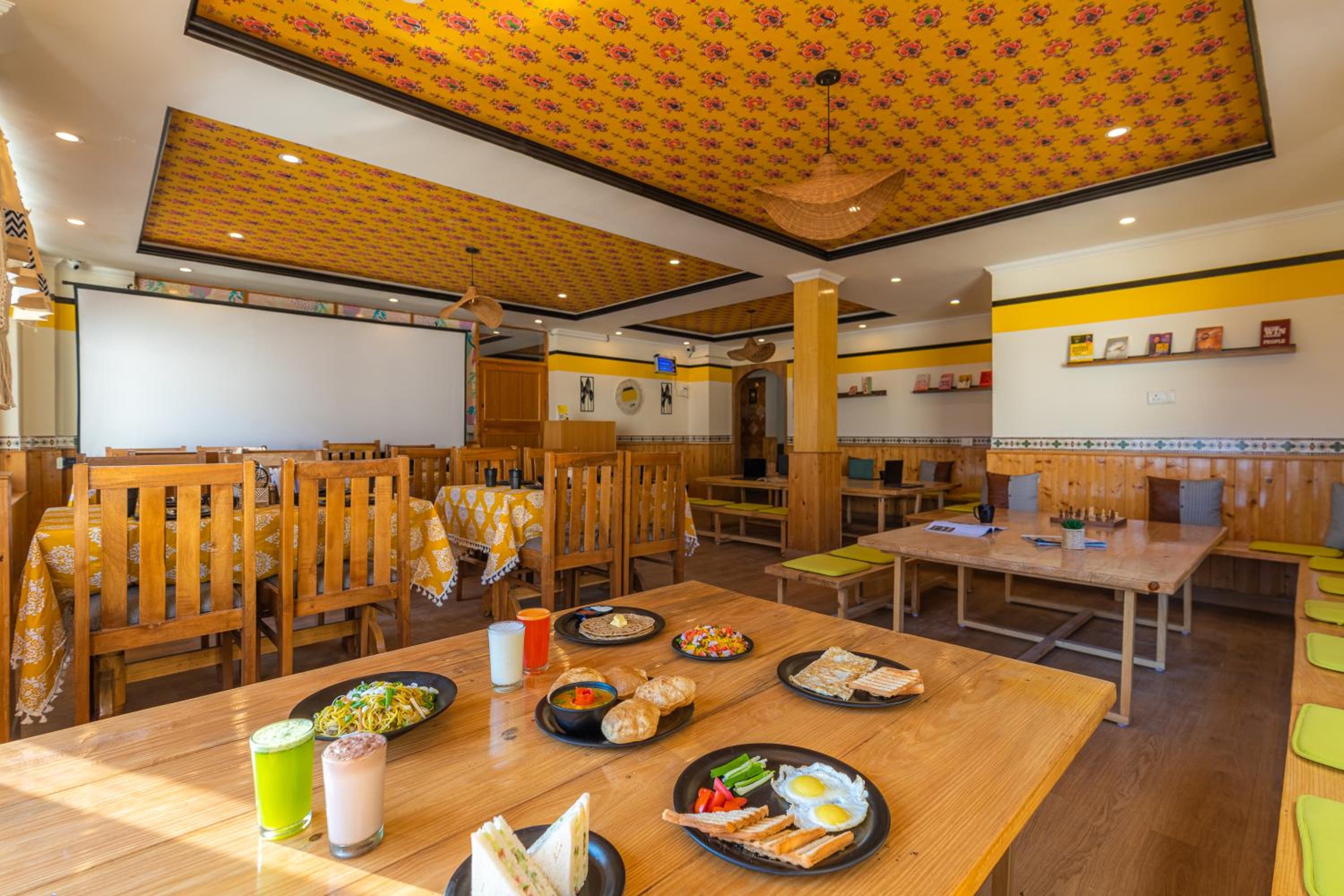 The Hosteller Manali, Old Manali