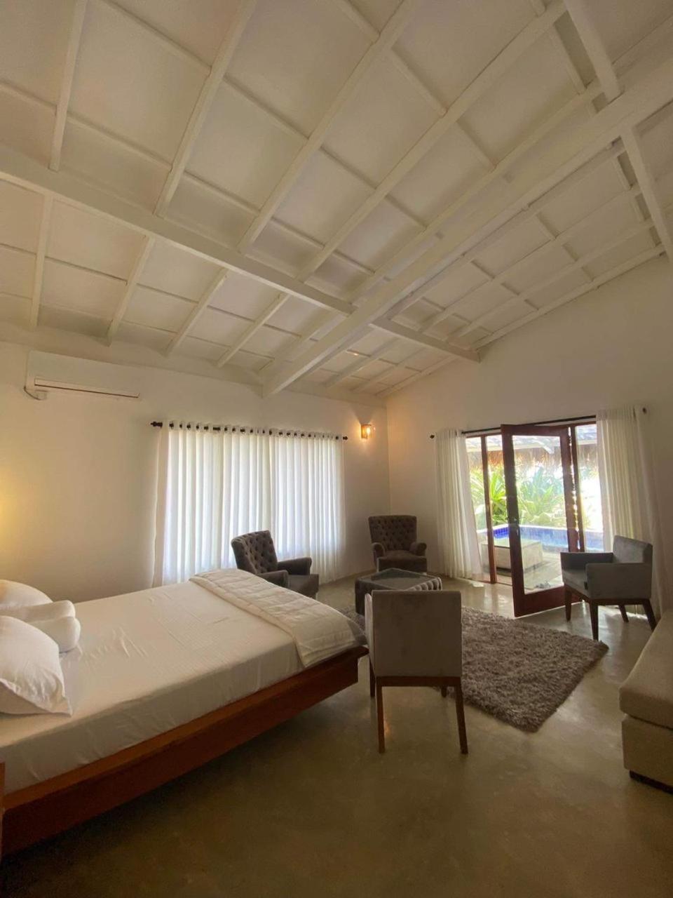 Sri Lanka Beach House Hotel and SPA