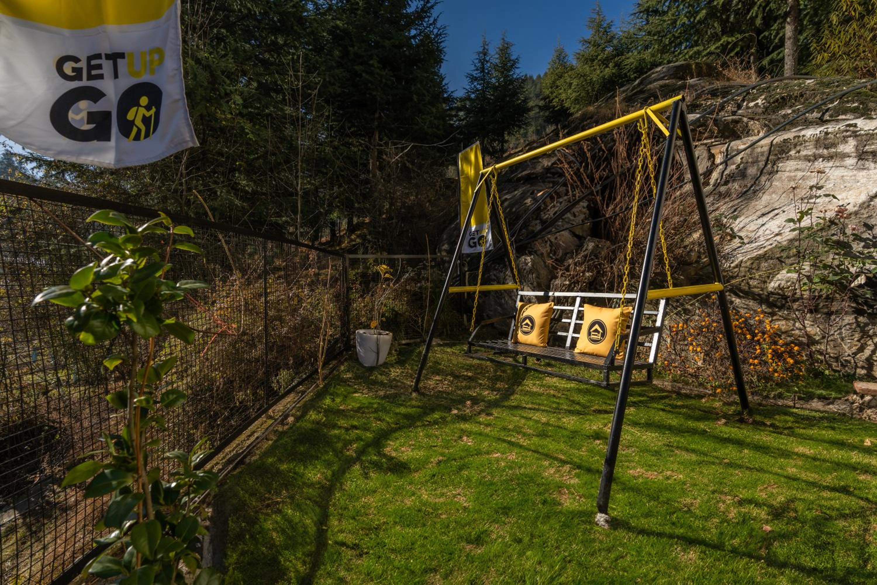 The Hosteller Manali, Old Manali