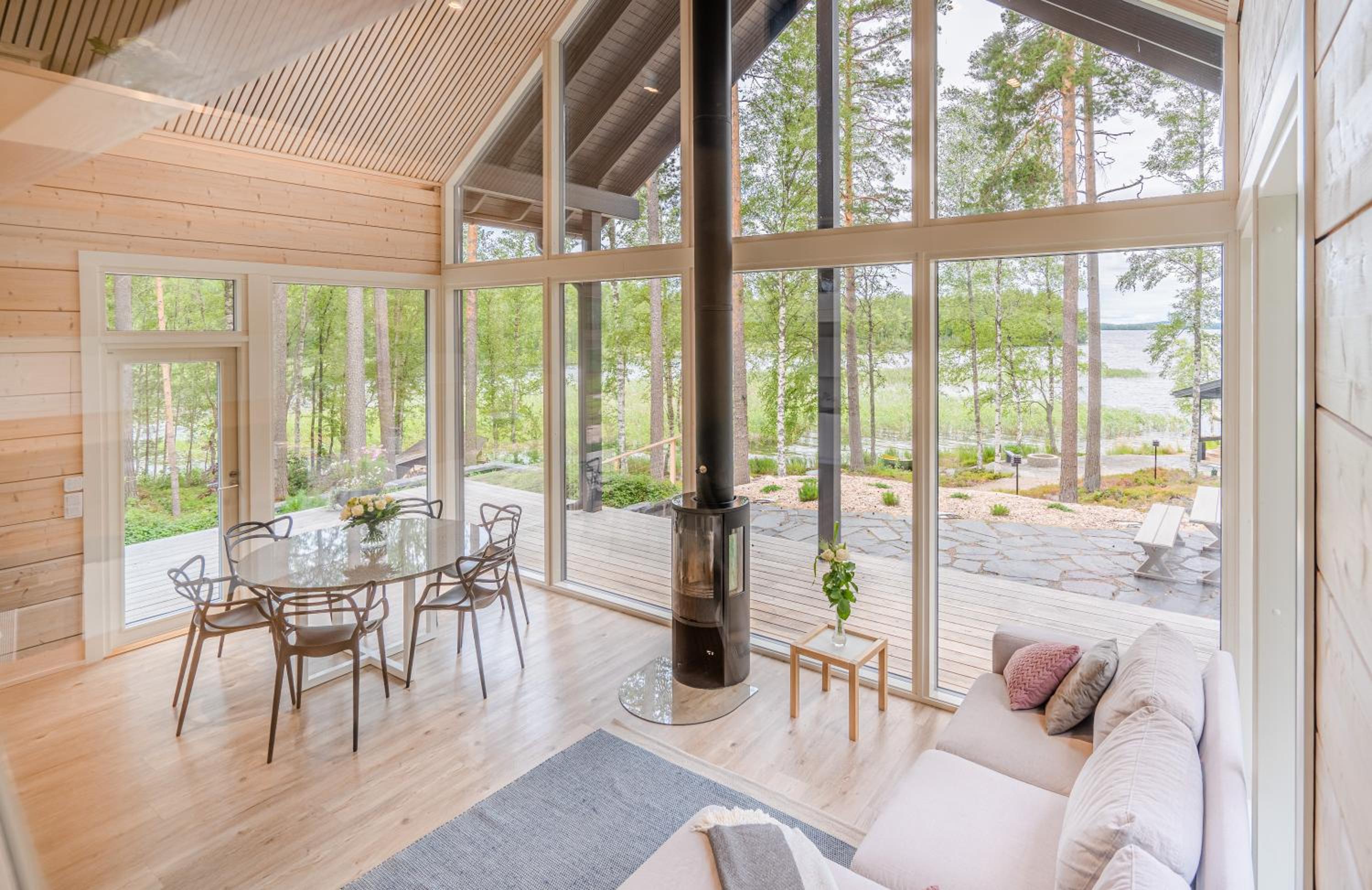 Lakeside Cabin in Heinola