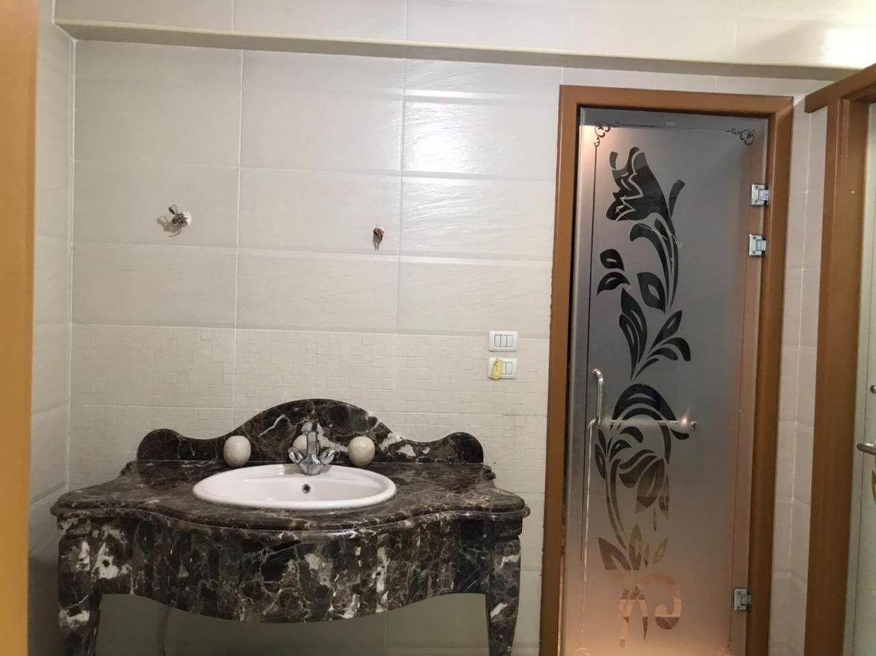 Cheerful standalone villa with pool and waterfall