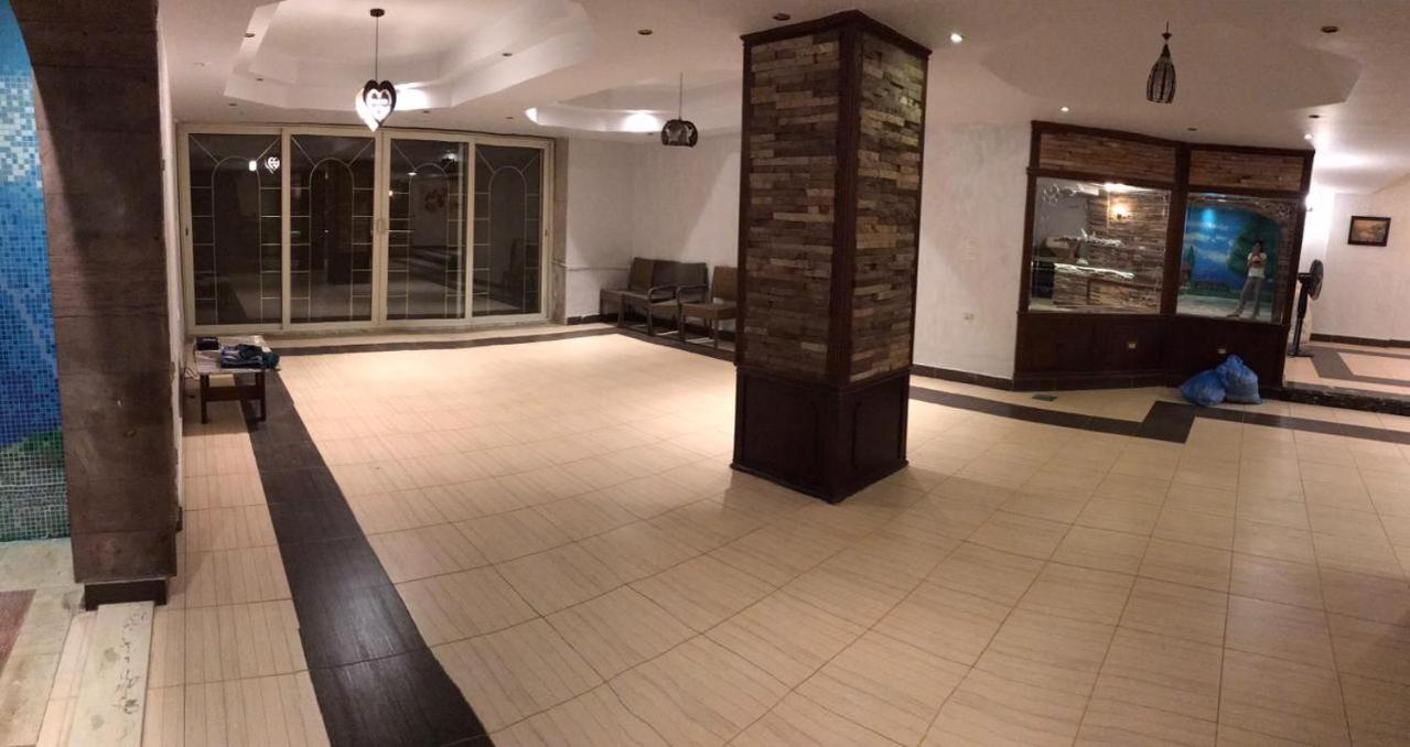 Cheerful standalone villa with pool and waterfall