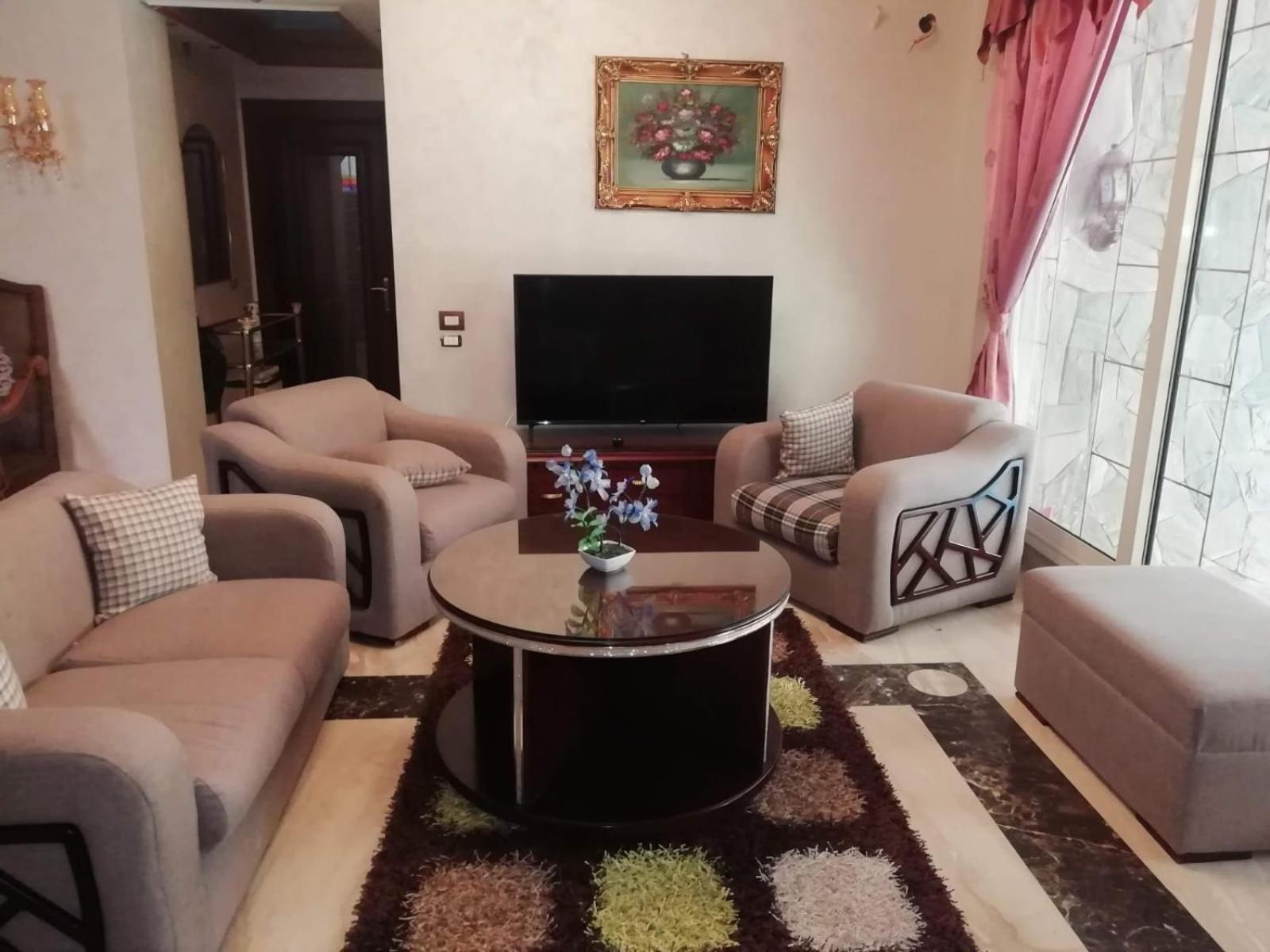 Cheerful standalone villa with pool and waterfall