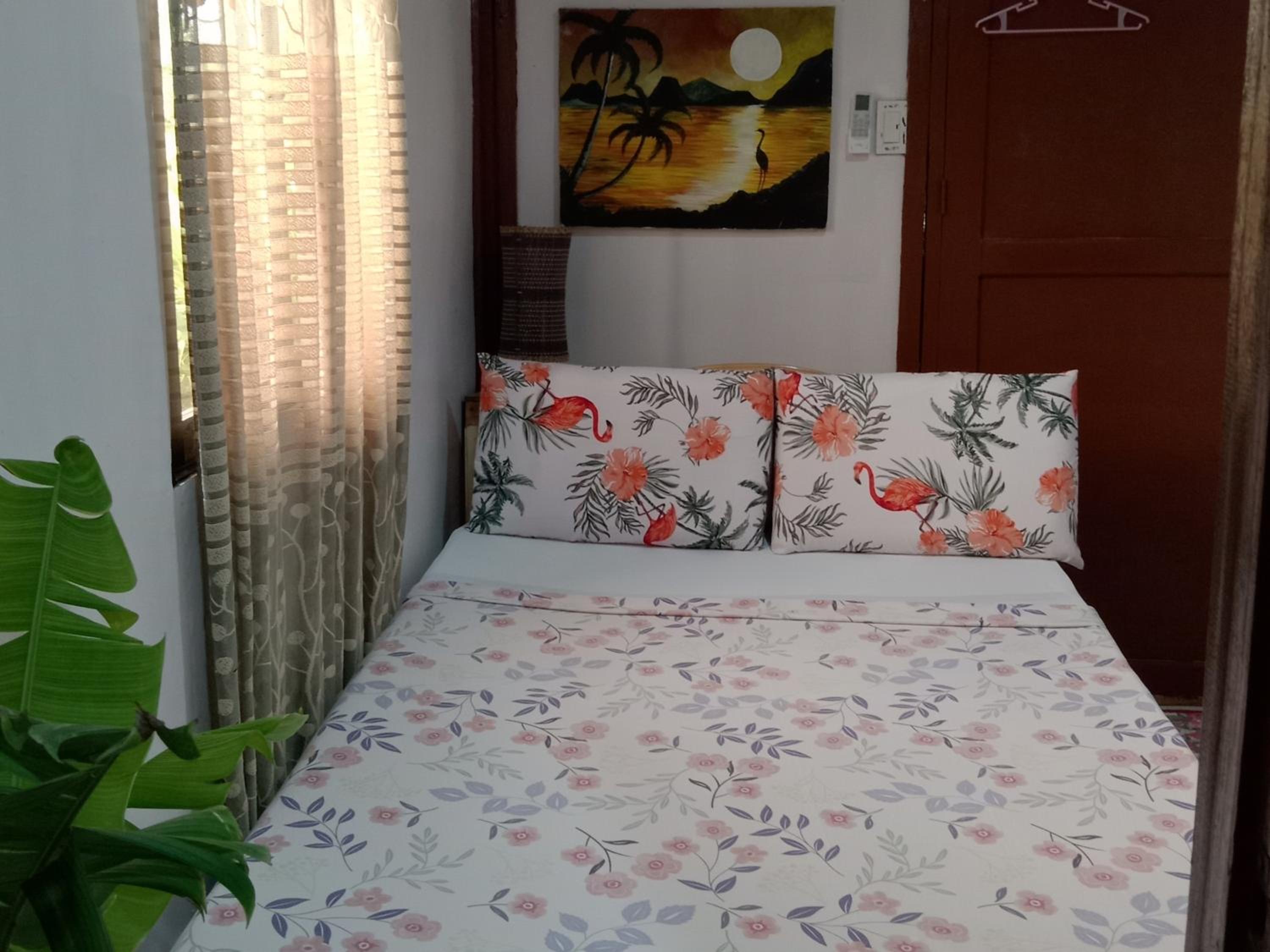 Vincent Lloyd's Guestroom view 2