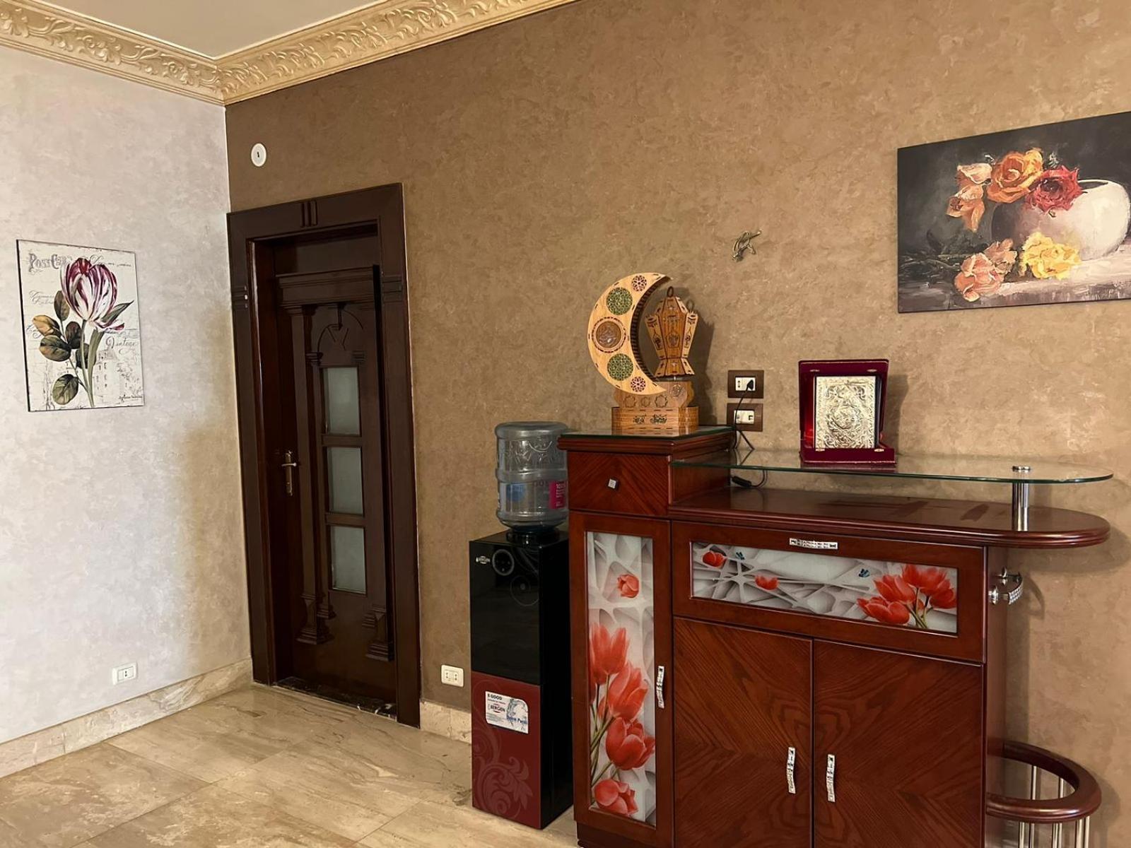 Cheerful standalone villa with pool and waterfall