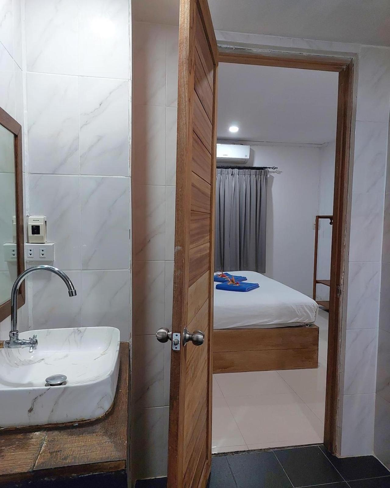 Phangan Arena Hostel
