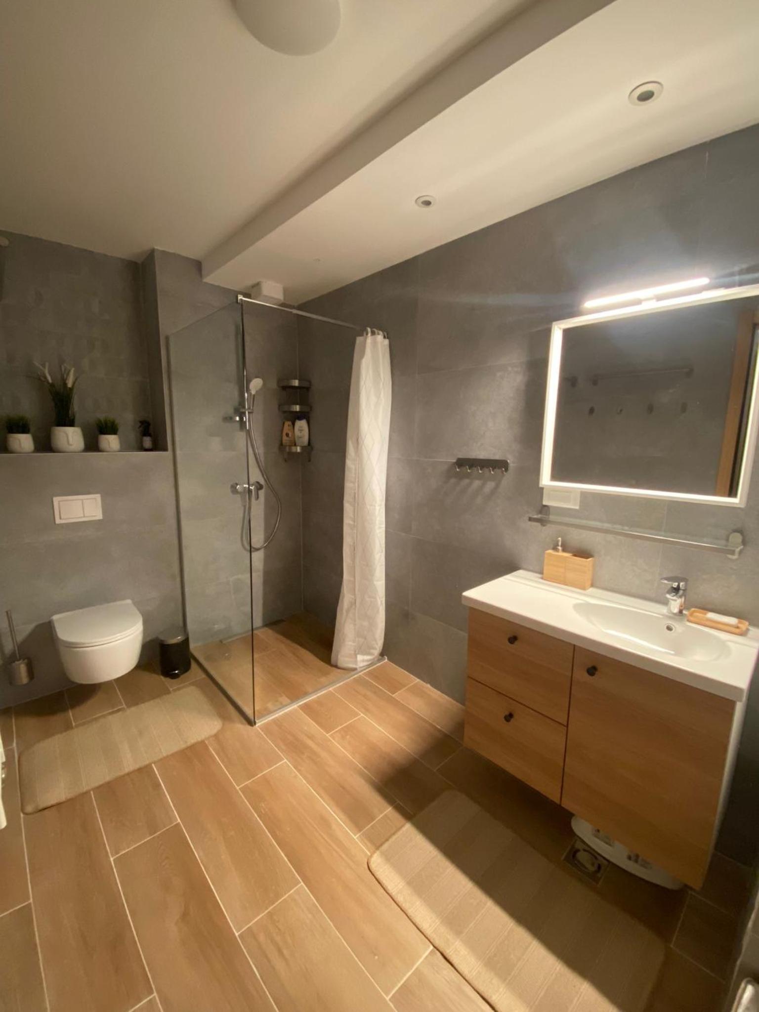 Apartman Funn5 - ApartHotel Vucko - private host