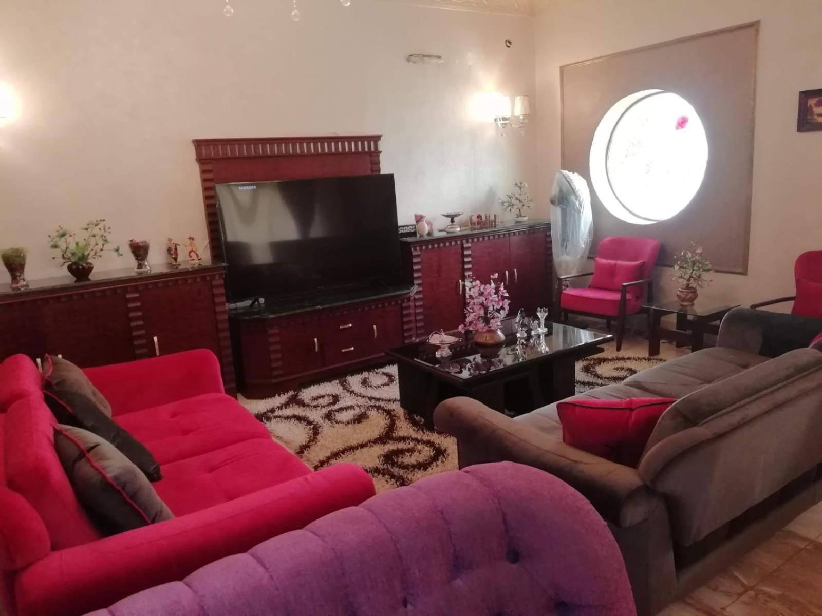 Cheerful standalone villa with pool and waterfall