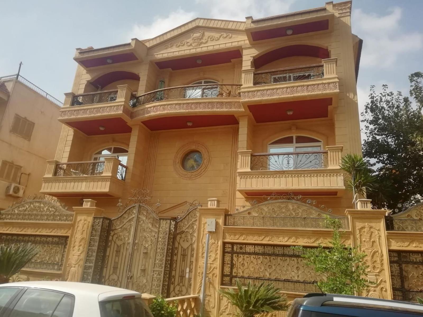 Cheerful standalone villa with pool and waterfall