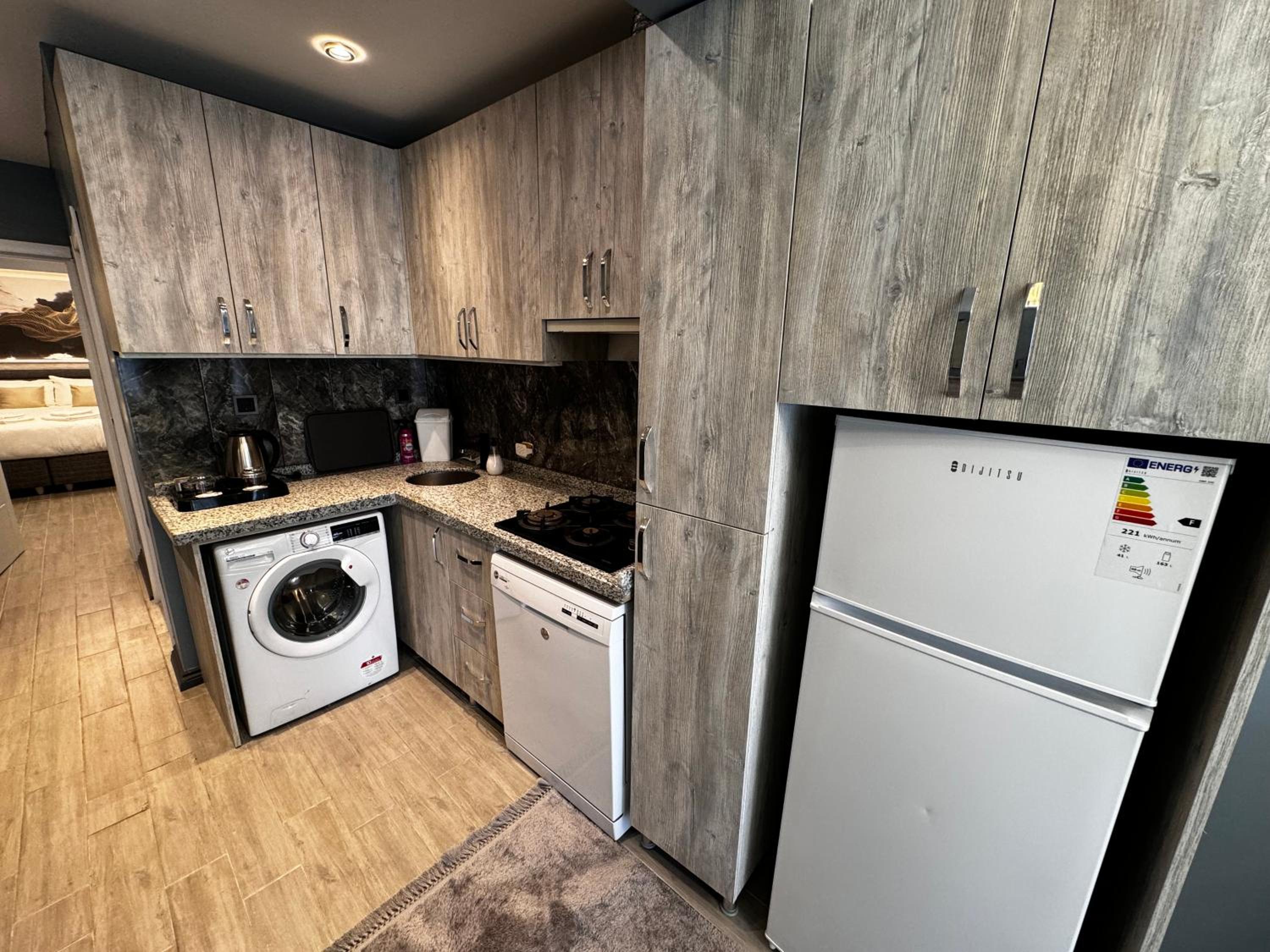 Blue Moonrise Otel - Image 67