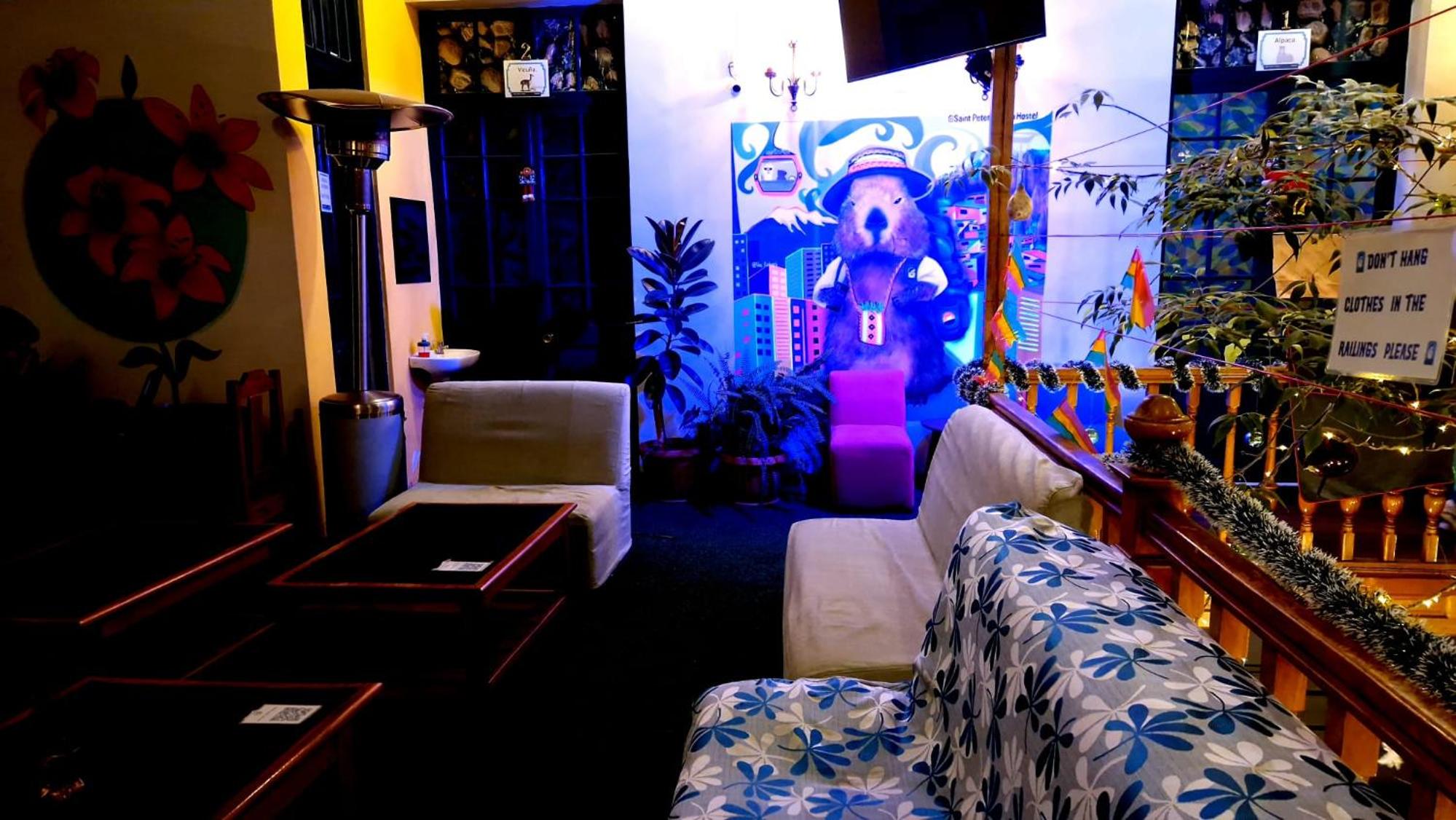 SAINT PETER'S LLAMA HOSTAL