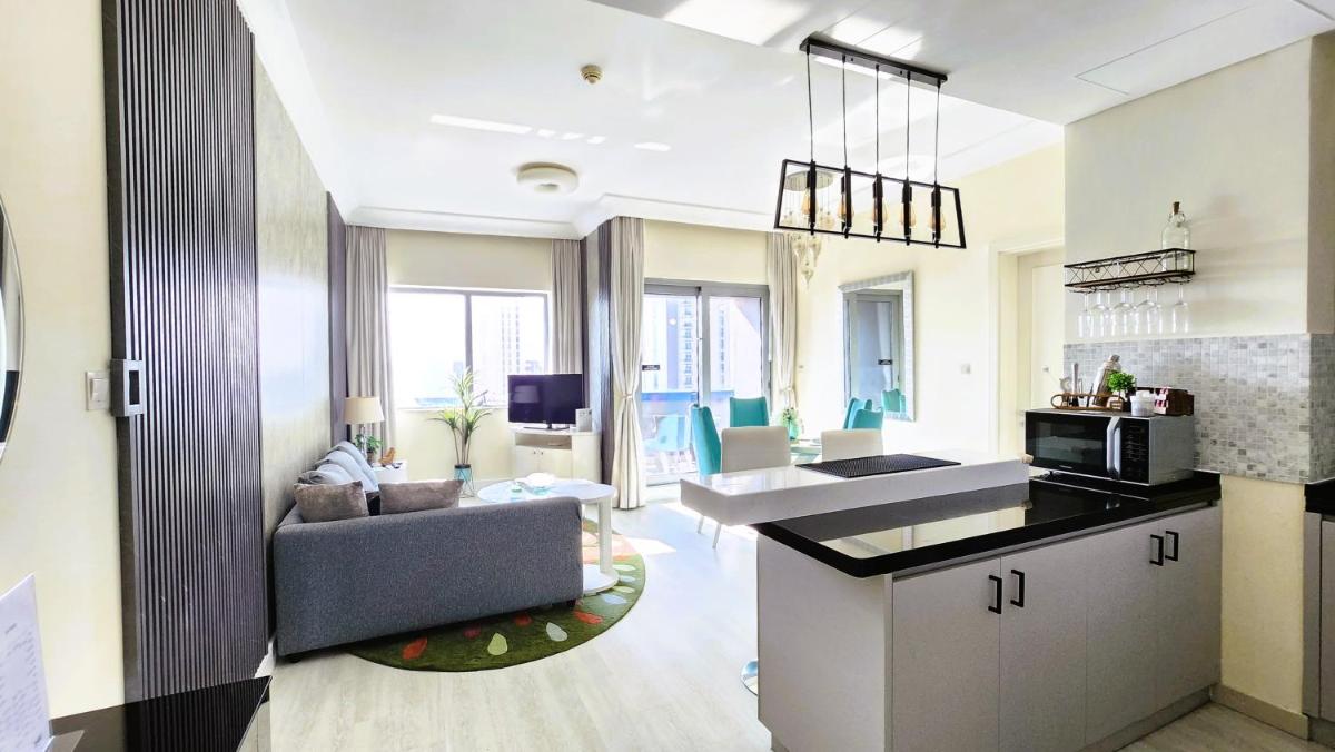 Hotel Elegant Apartment with Burj Khalifa View, Downtown - Image 1