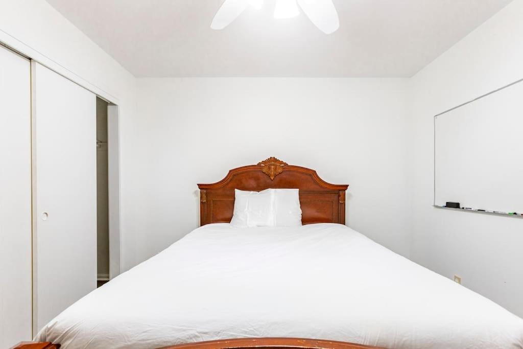 SmartHome-Omaha Homestay Rooms