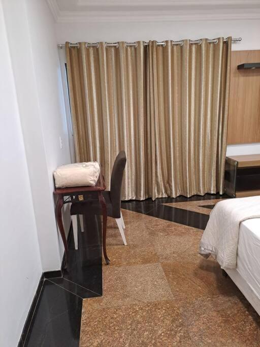 Pandolfo Locações - Casa Foz 01