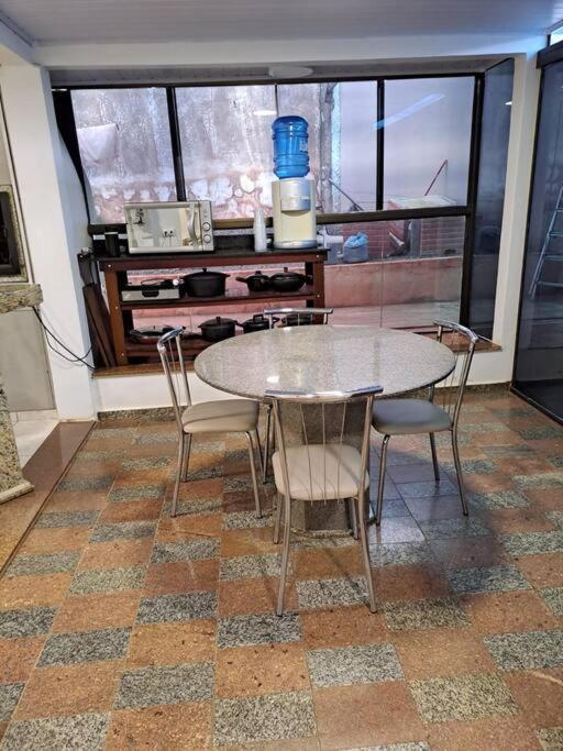 Pandolfo Locações - Casa Foz 01