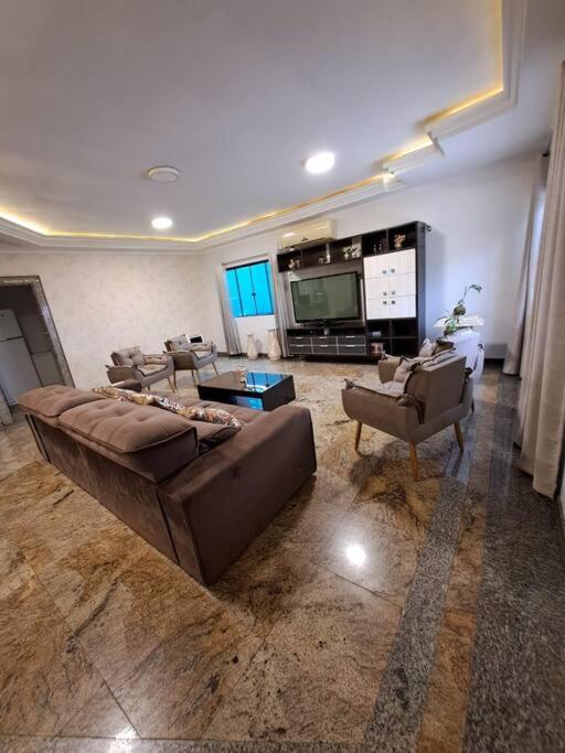 Pandolfo Locações - Casa Foz 01