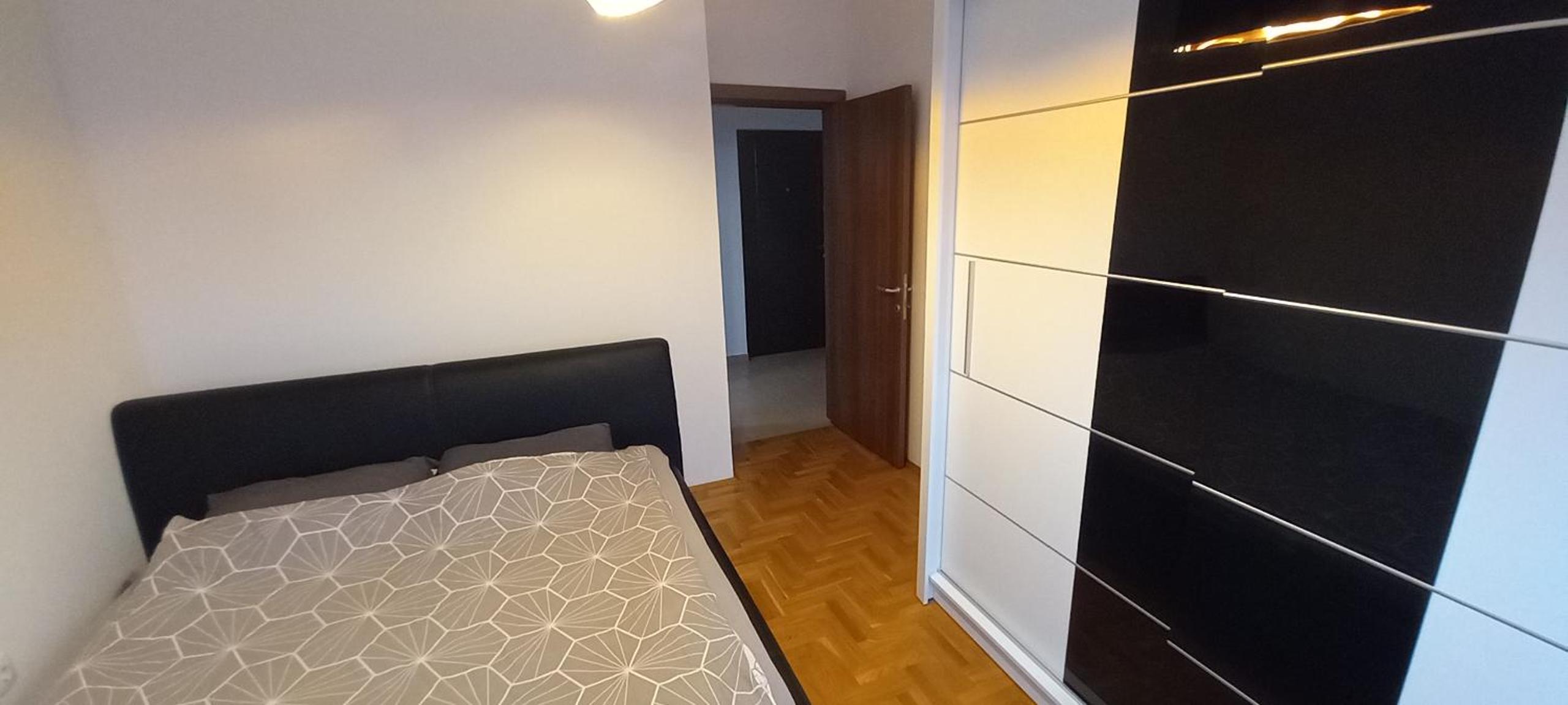 Apartment Elena