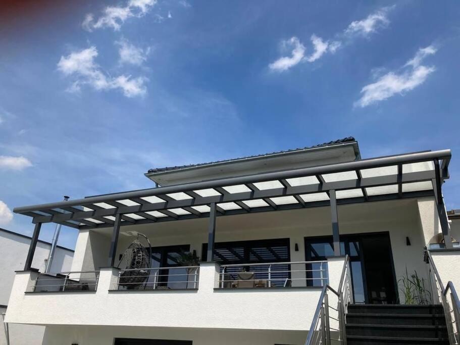 Haus mit viel Platz, Terrasse und Garten