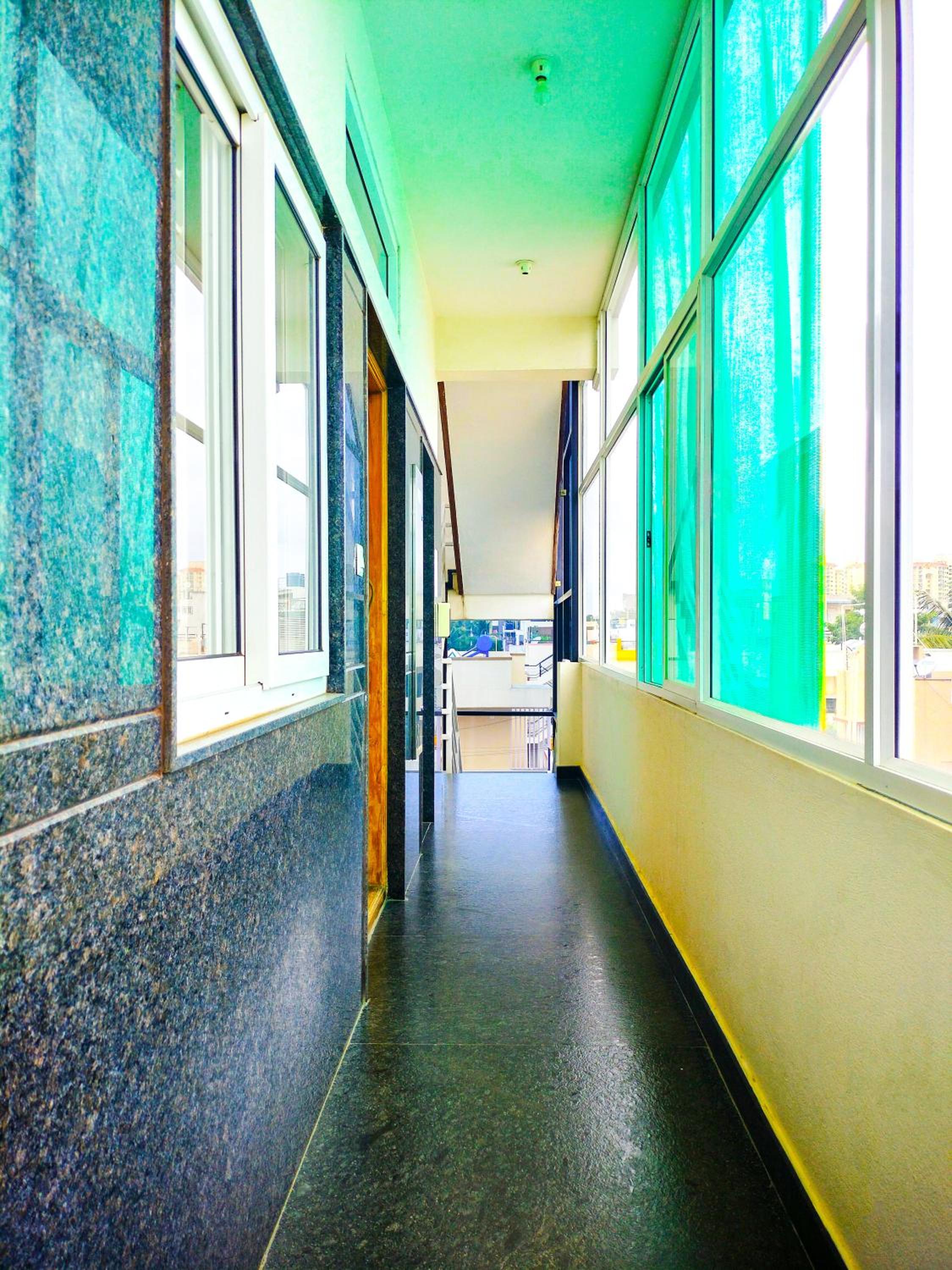 Photo 32